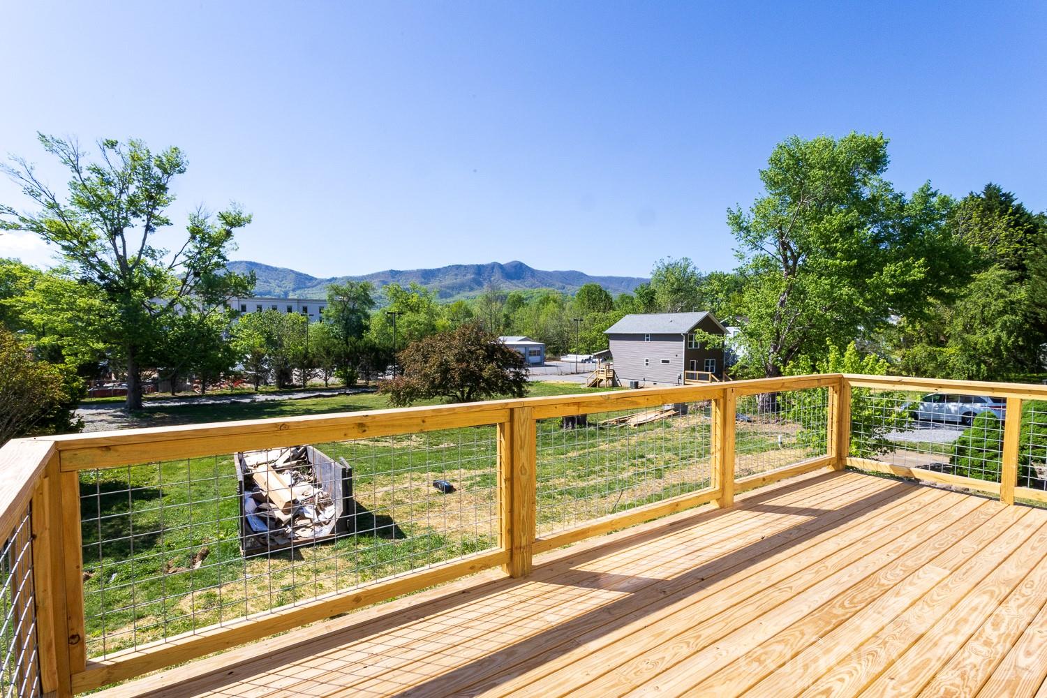 46 Vance Avenue — Black Mountain