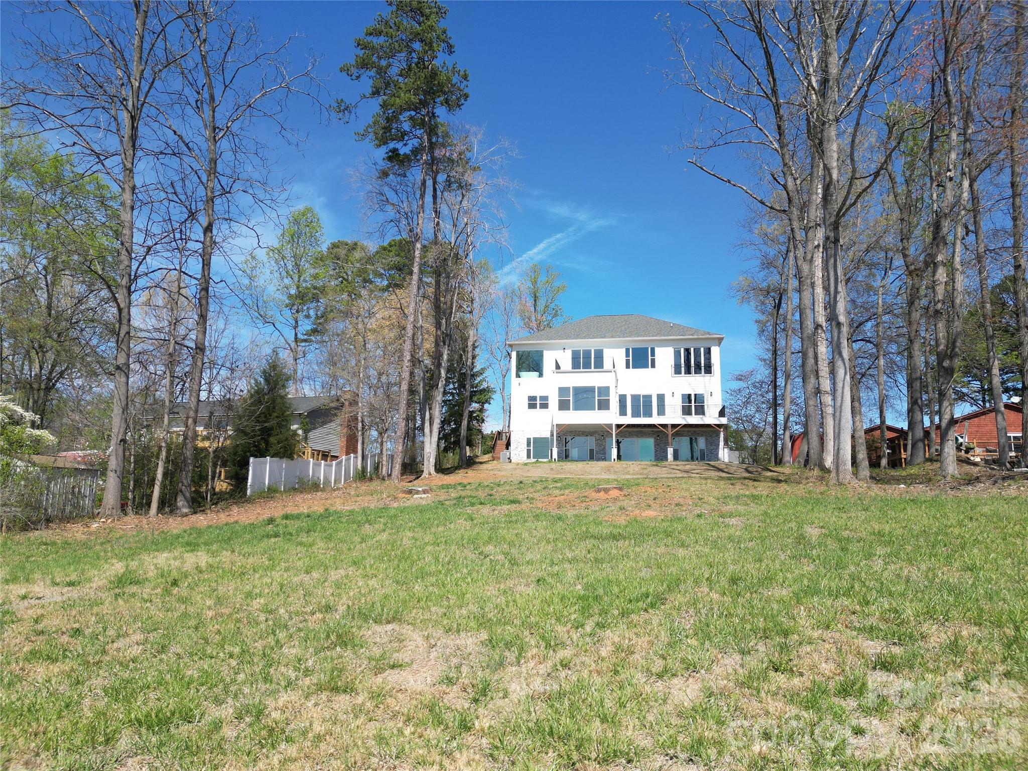 124 Clipper Lane — Mooresville