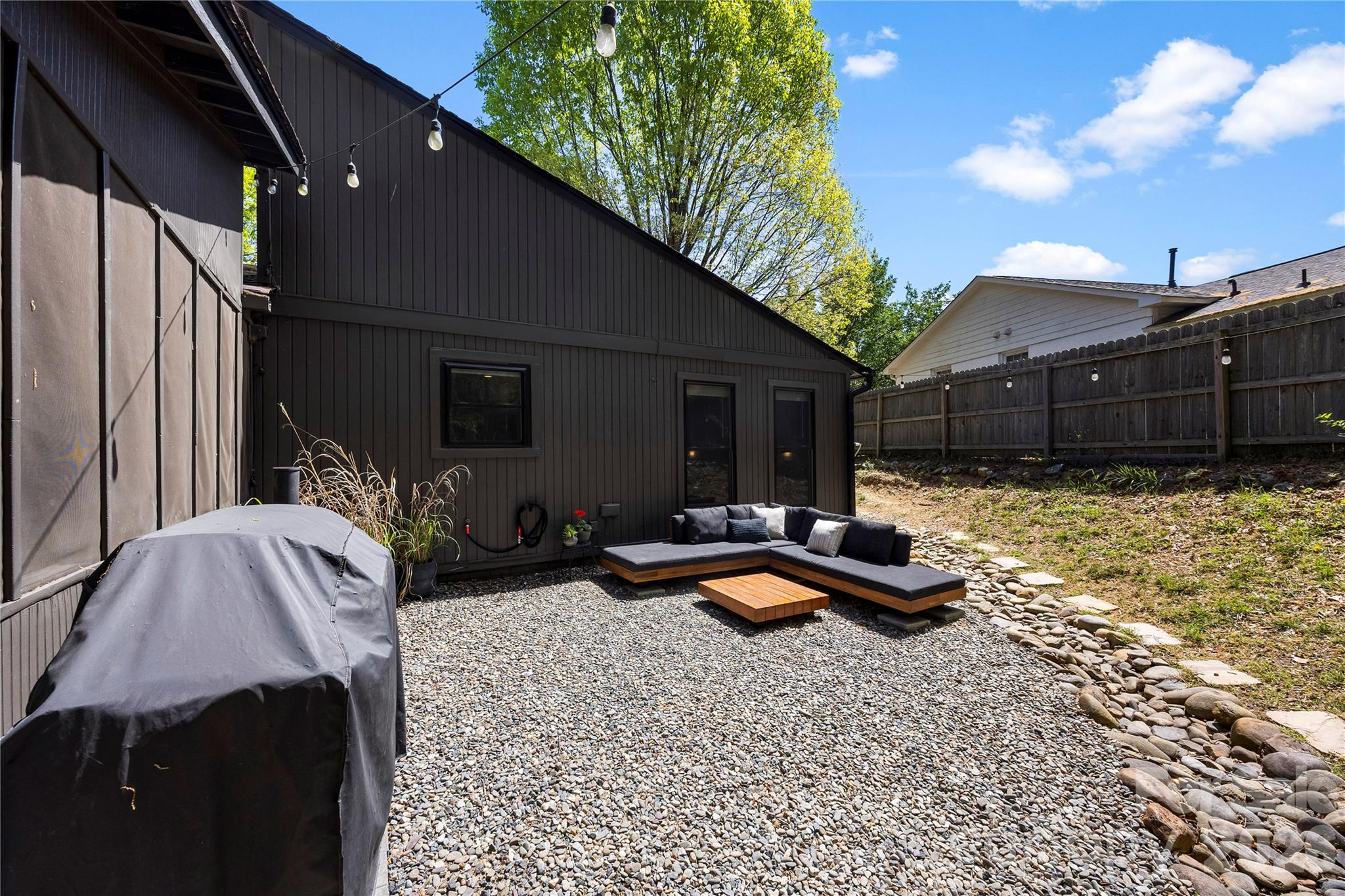 6212 Sellars Court — Charlotte