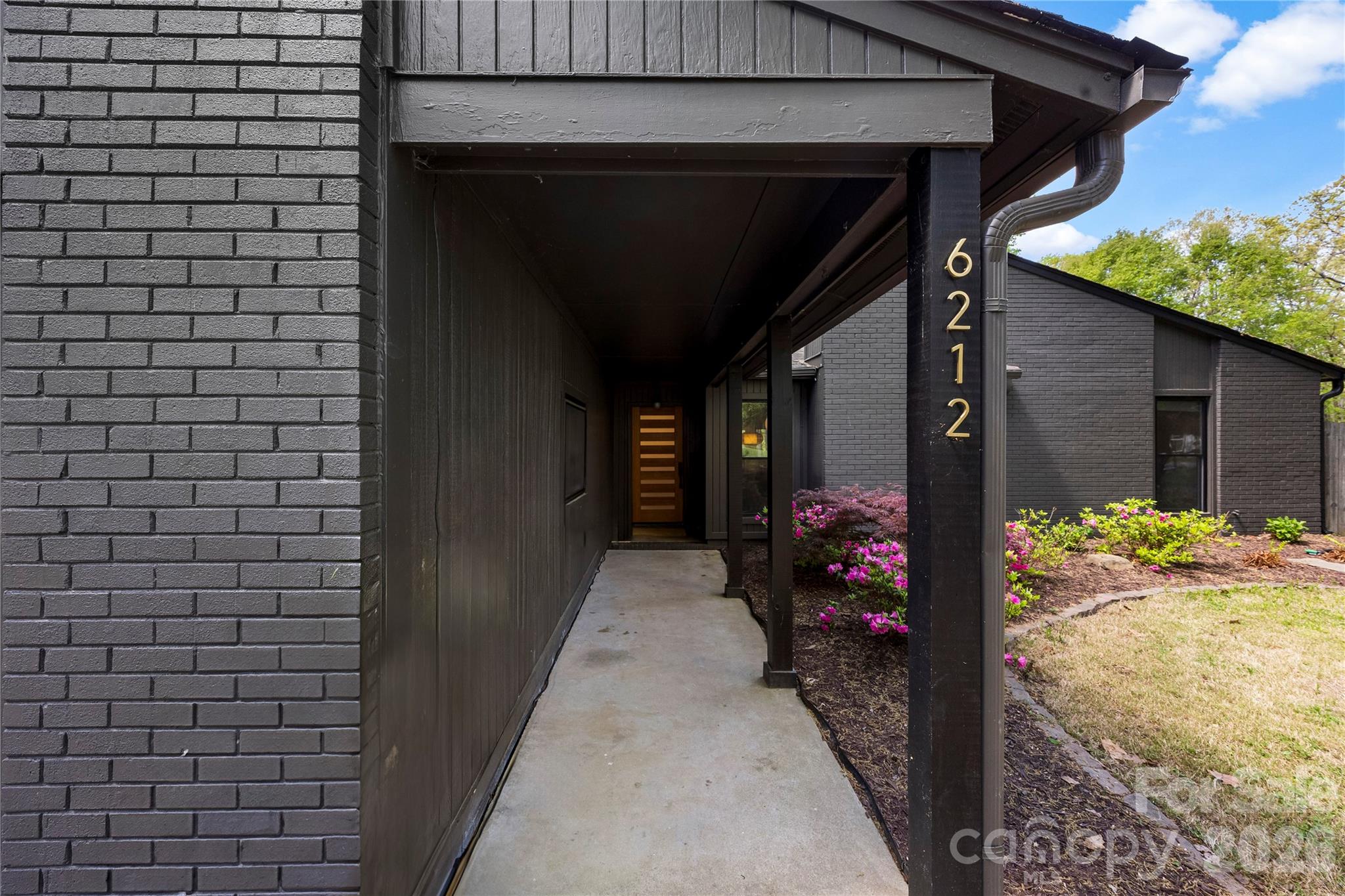 6212 Sellars Court — Charlotte