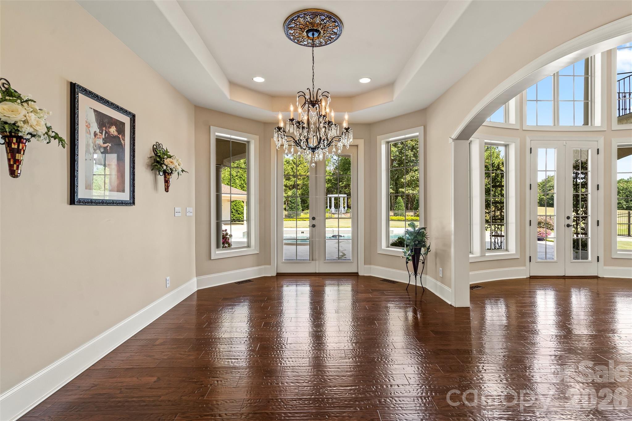 220 Fincher Road — Pauline