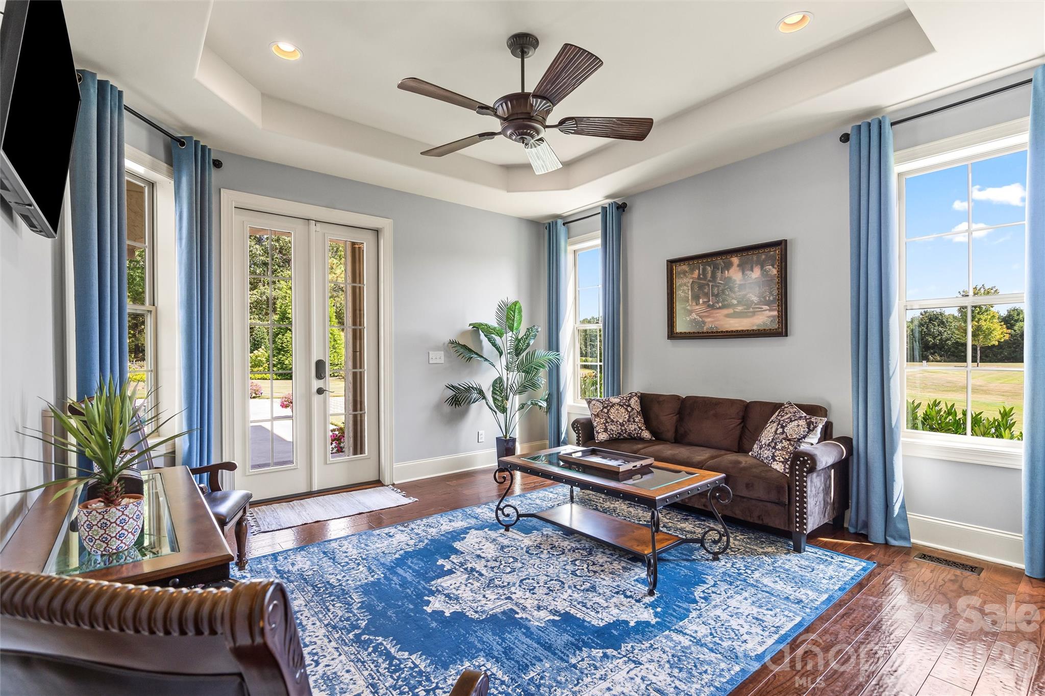 220 Fincher Road — Pauline