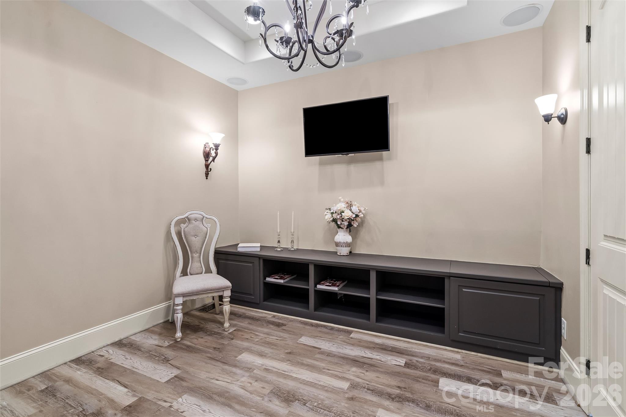 220 Fincher Road — Pauline