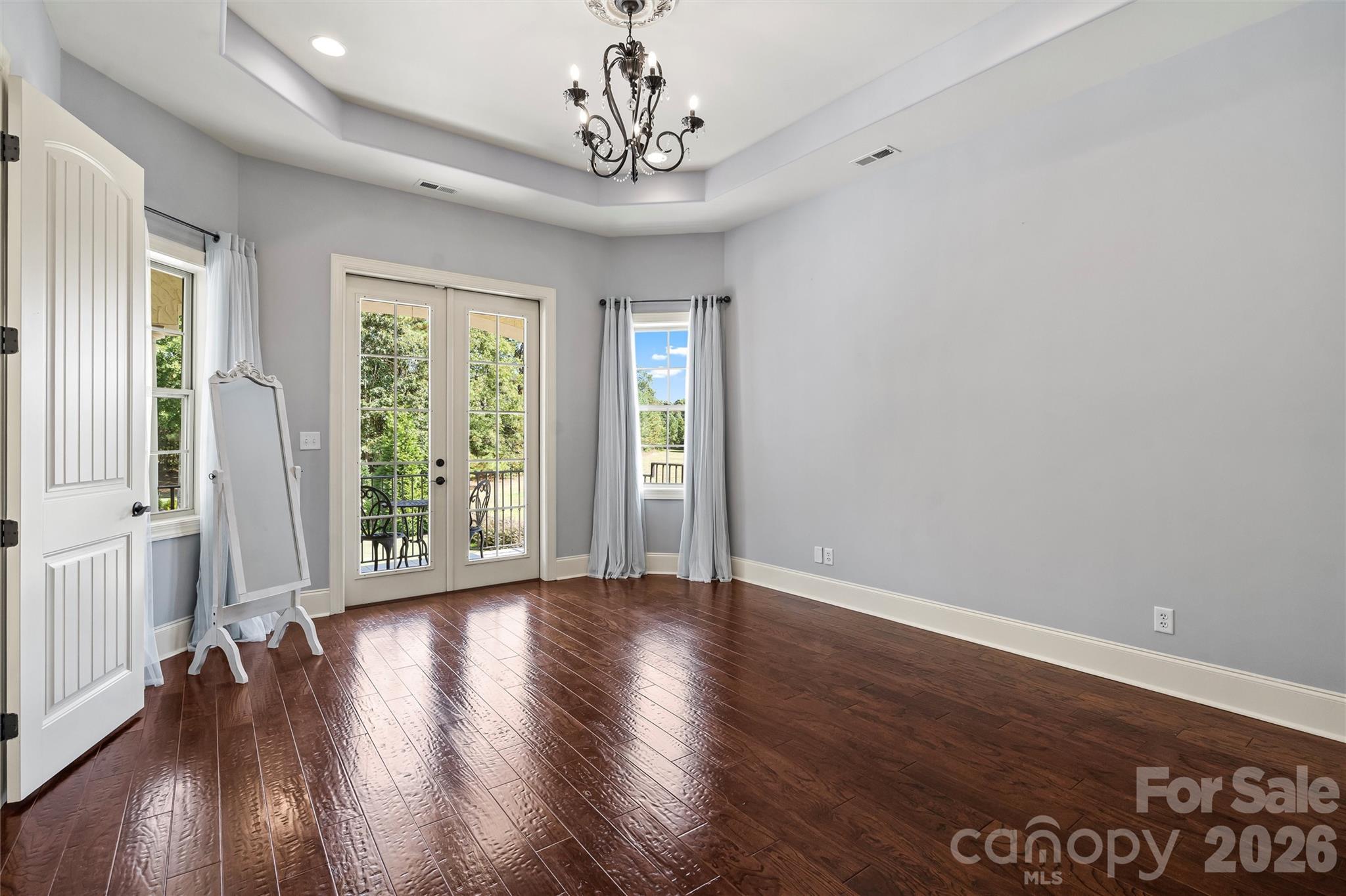 220 Fincher Road — Pauline