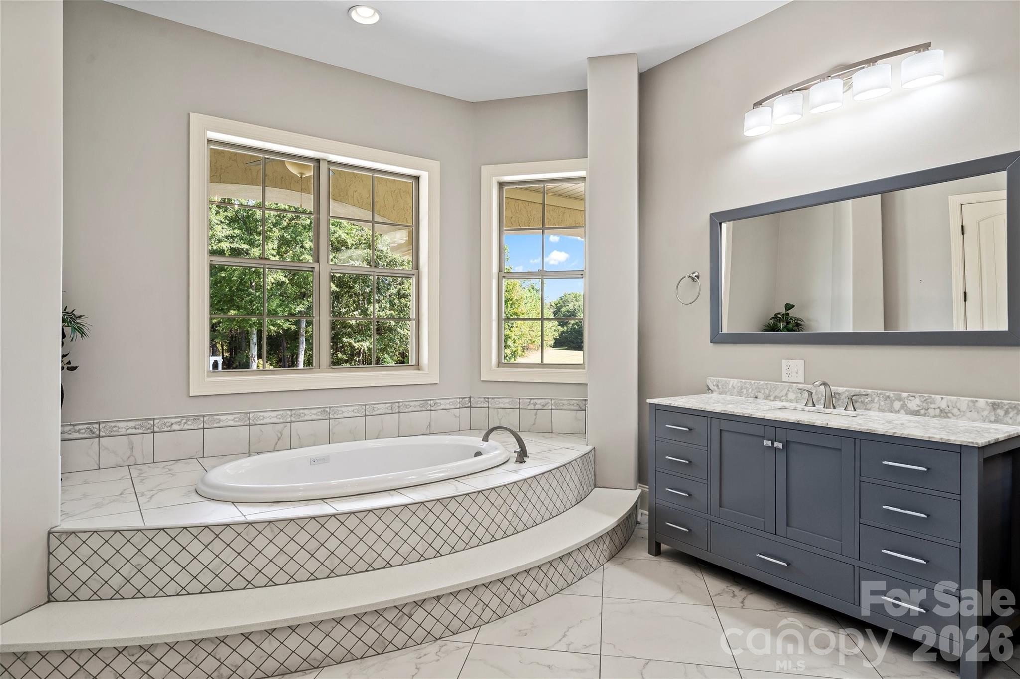 220 Fincher Road — Pauline