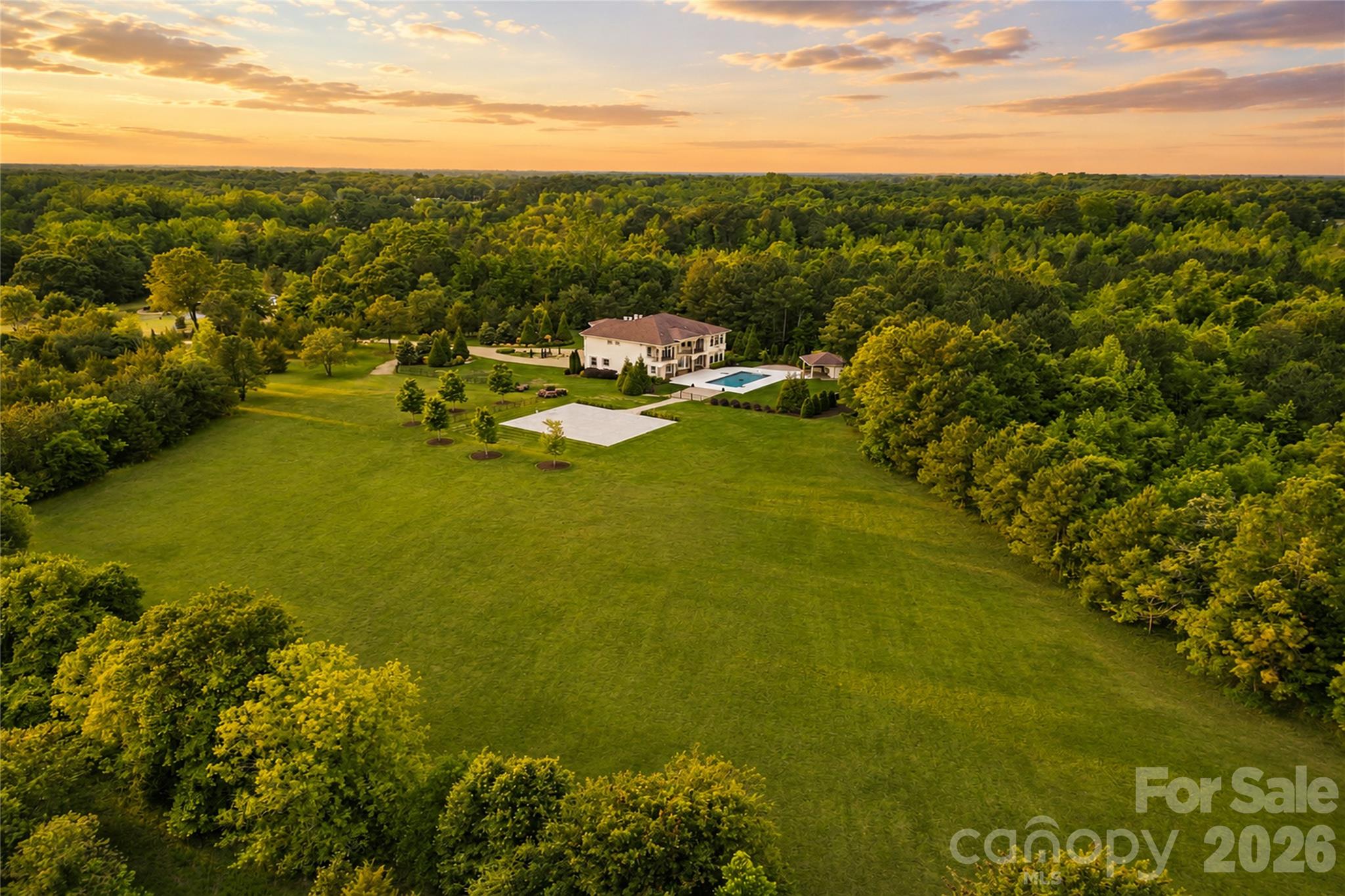 220 Fincher Road — Pauline