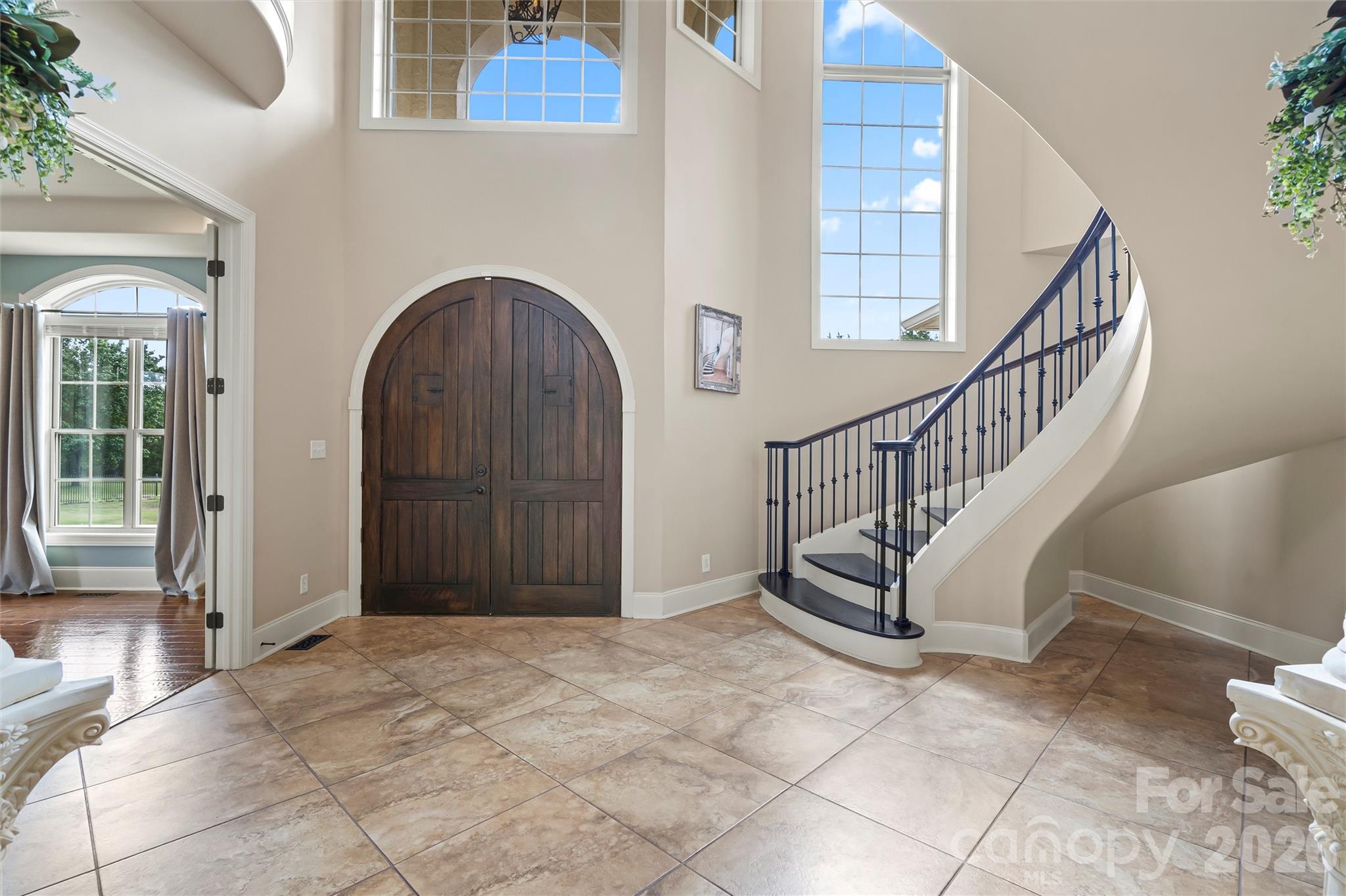220 Fincher Road — Pauline