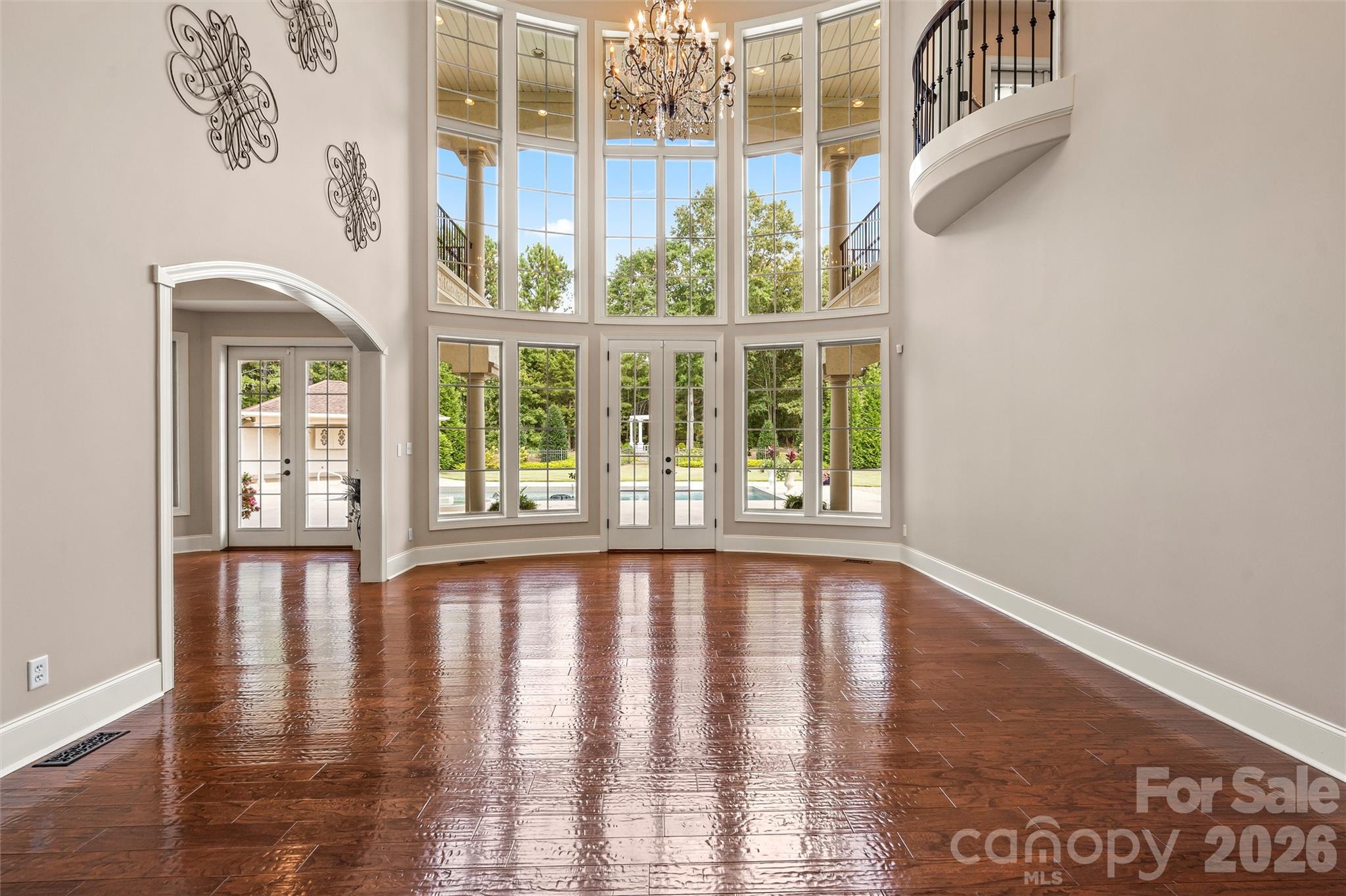 220 Fincher Road — Pauline