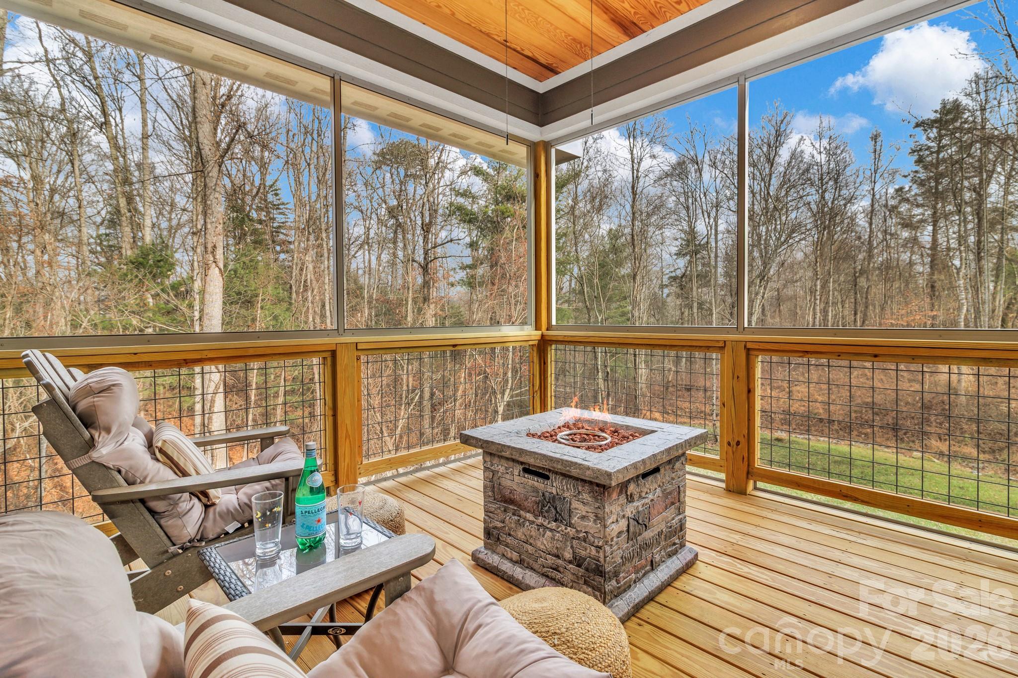 14 Cider Hill Lane — Hendersonville