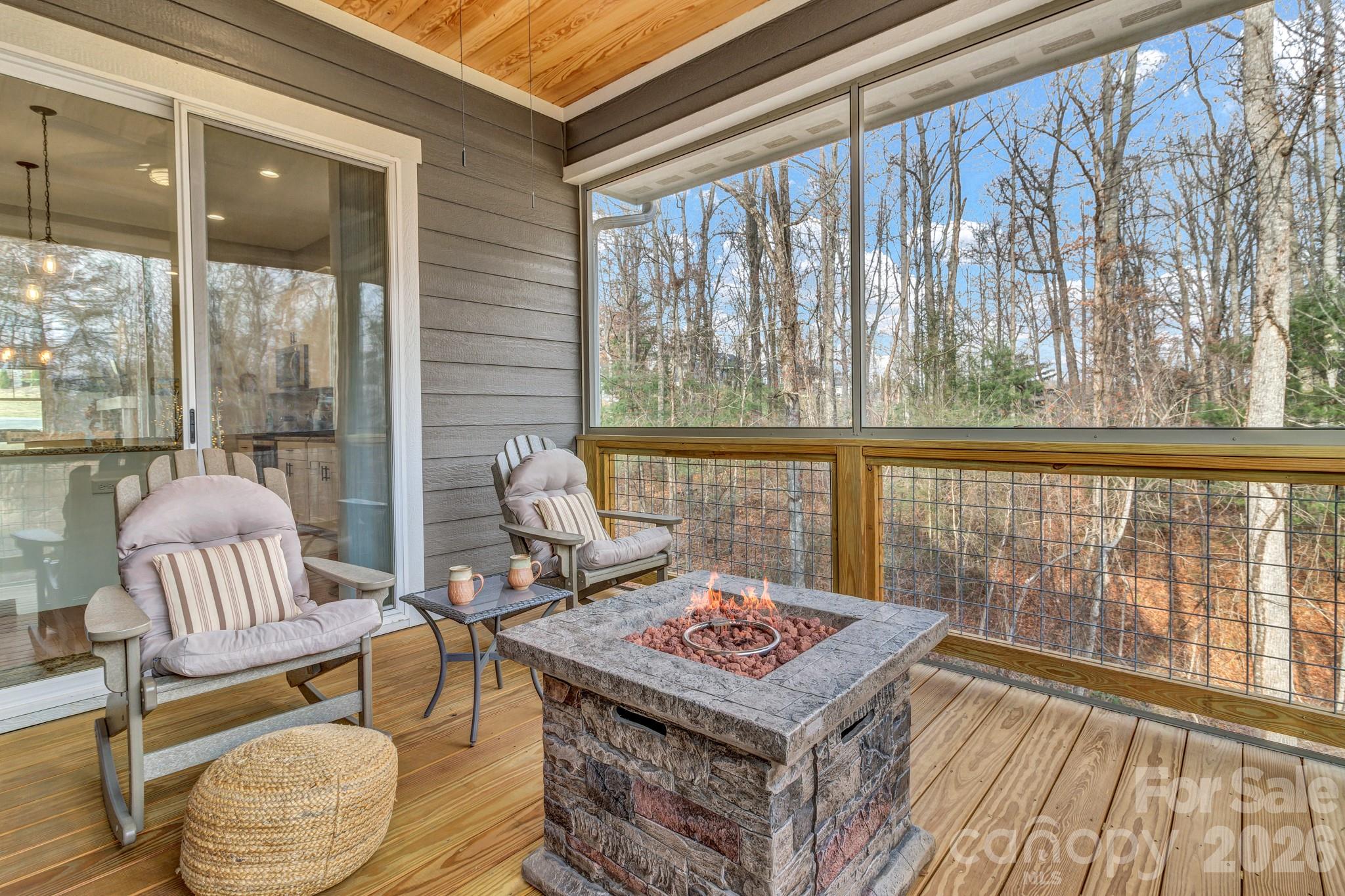14 Cider Hill Lane — Hendersonville
