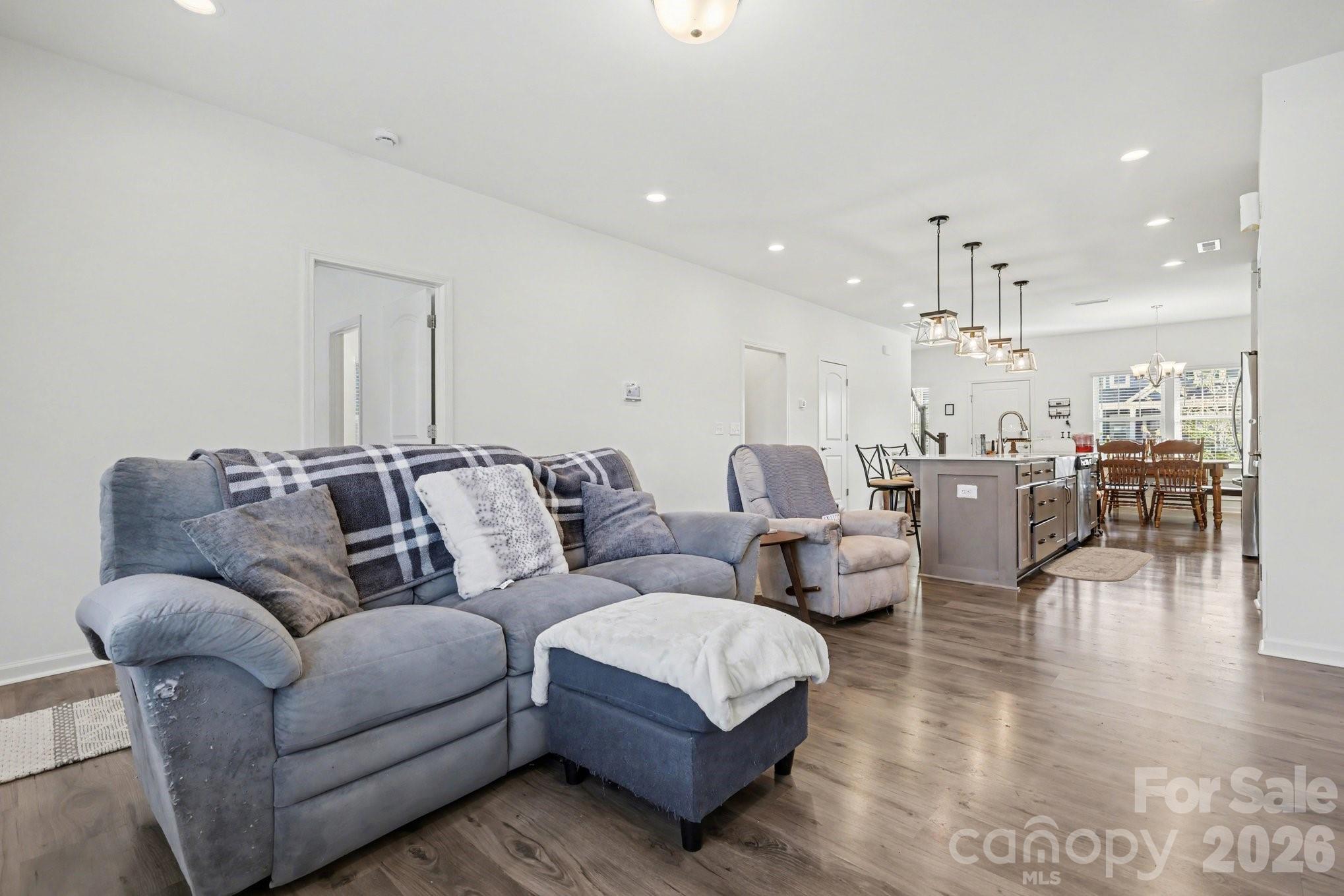 60103 Blue Bird Lane — Lancaster