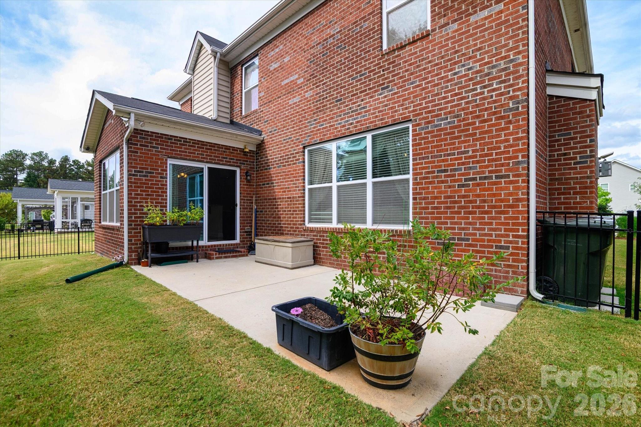 318 Willow Tree Drive — Rock Hill