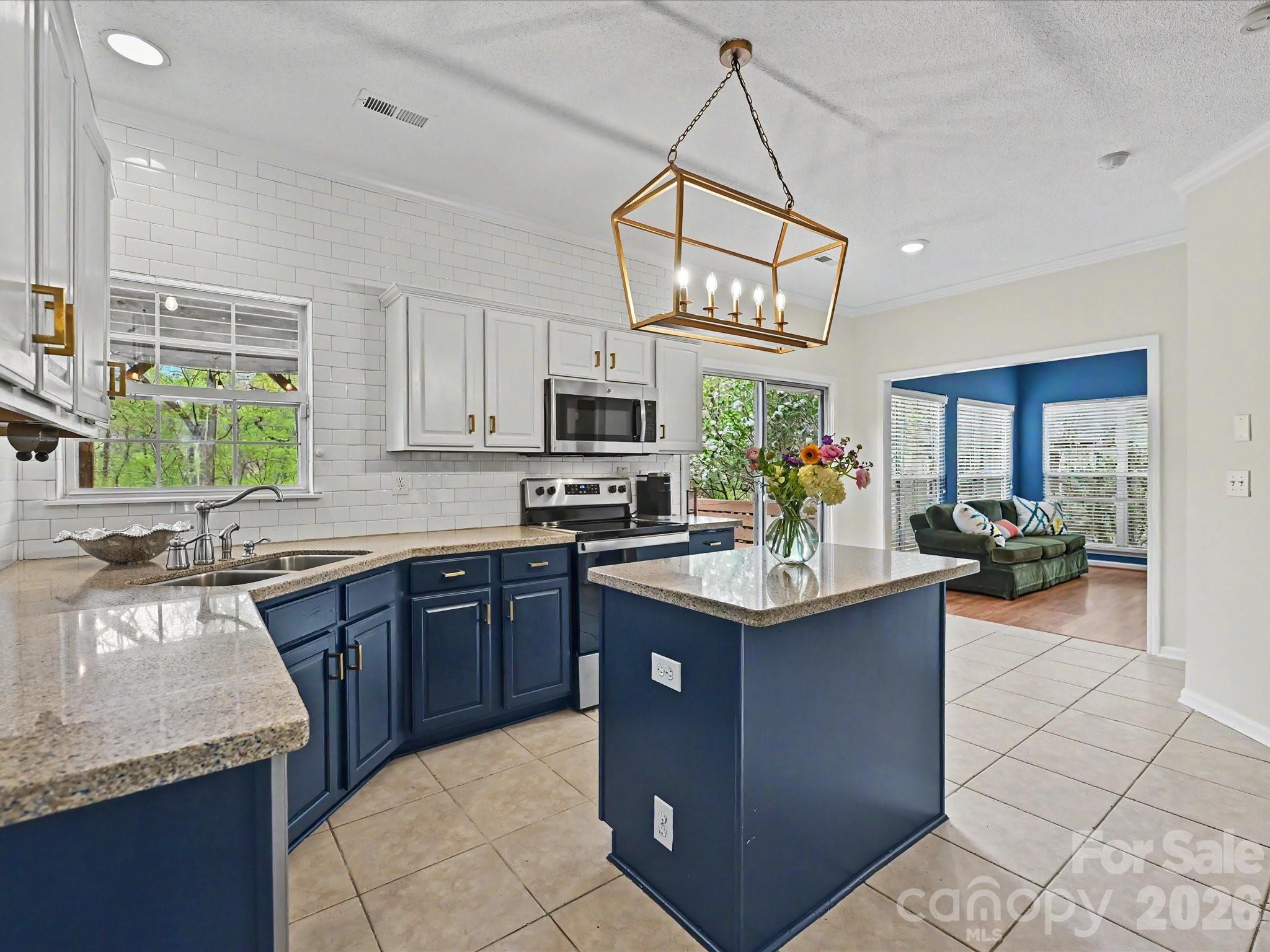 6315 Revlock Court — Charlotte
