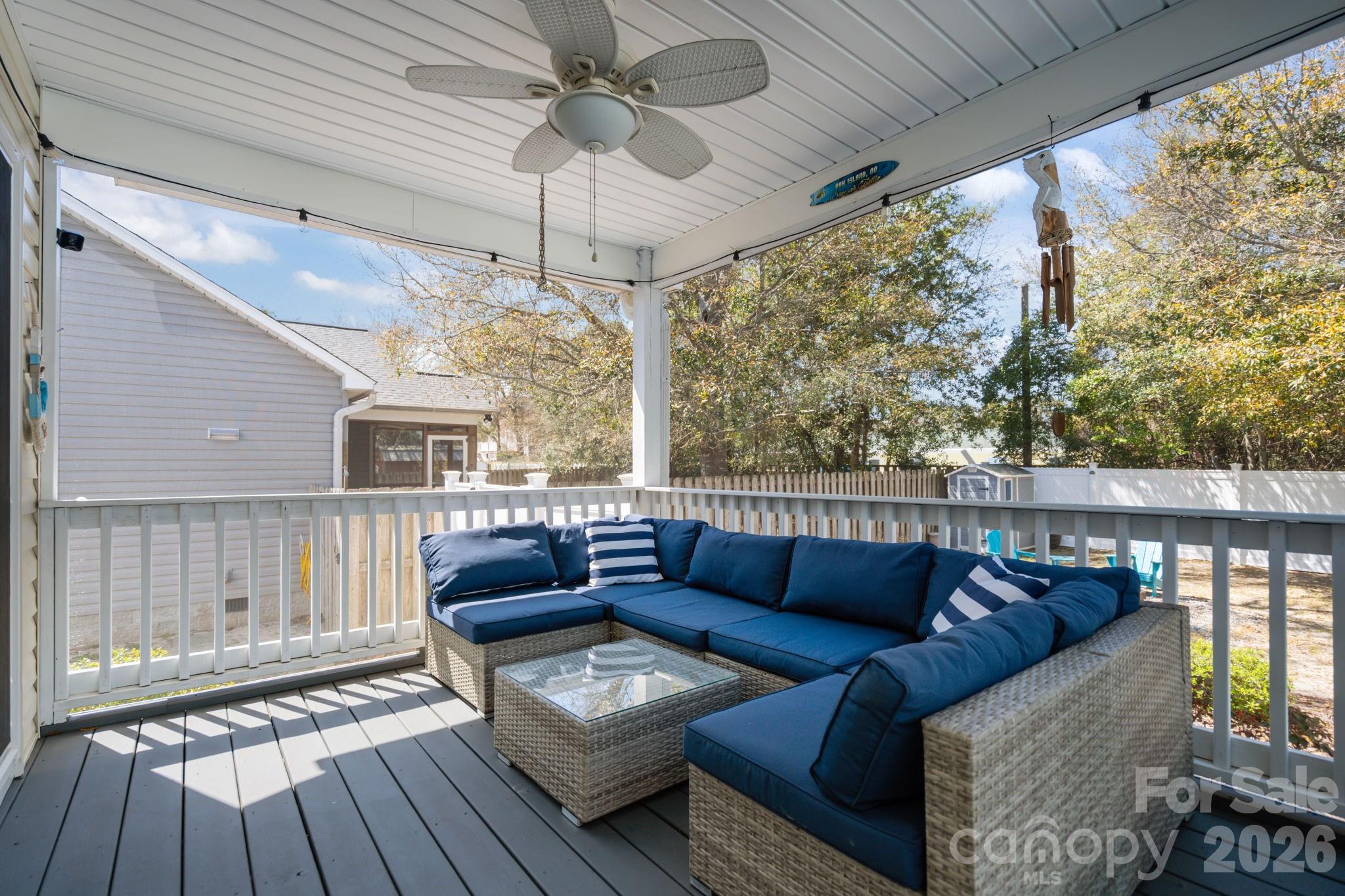 137 NE 4th Street — Oak Island