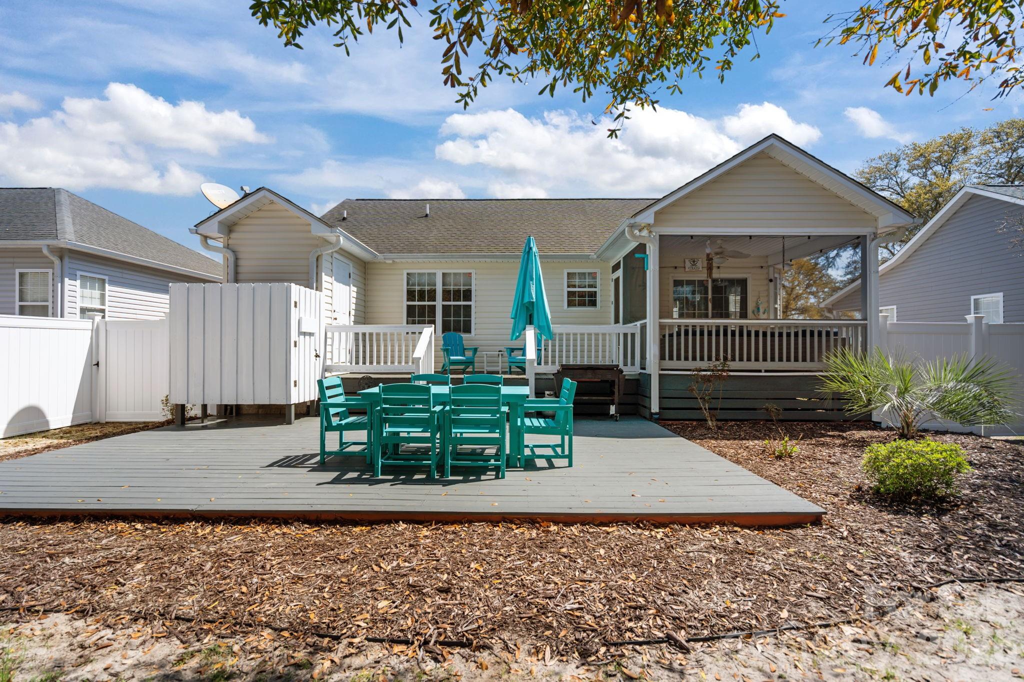 137 NE 4th Street — Oak Island