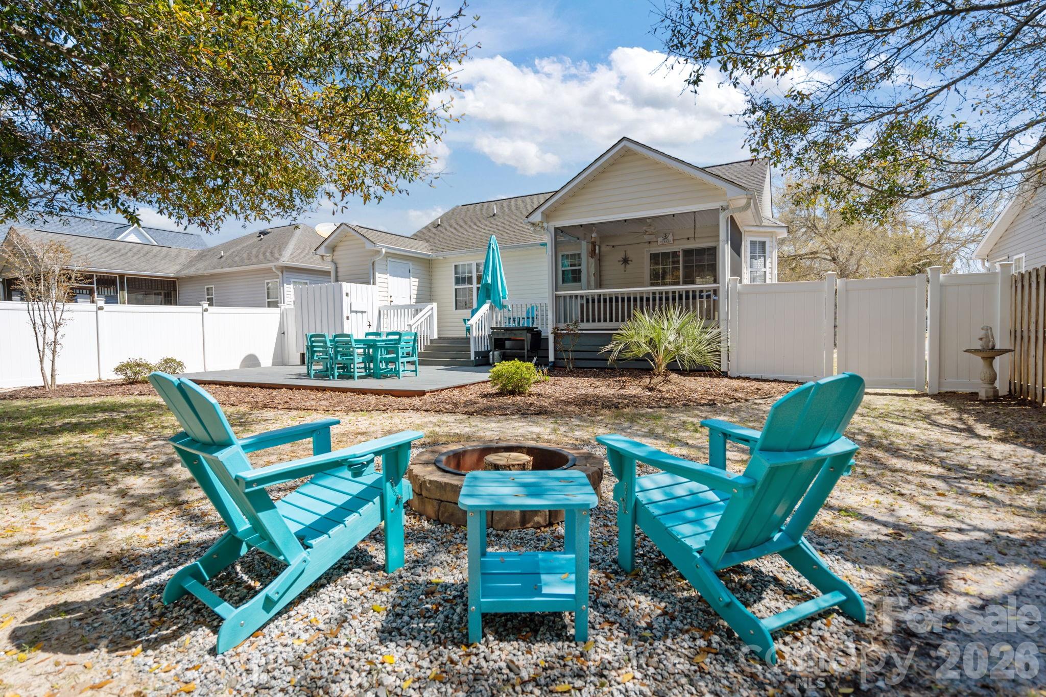137 NE 4th Street — Oak Island