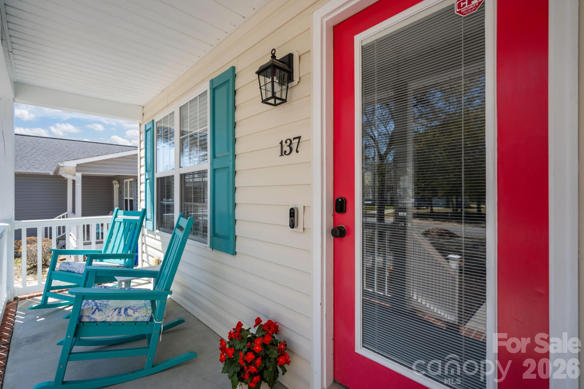 137 NE 4th Street — Oak Island