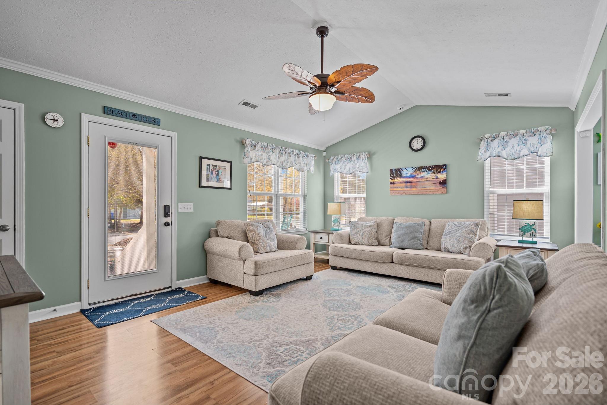 137 NE 4th Street — Oak Island