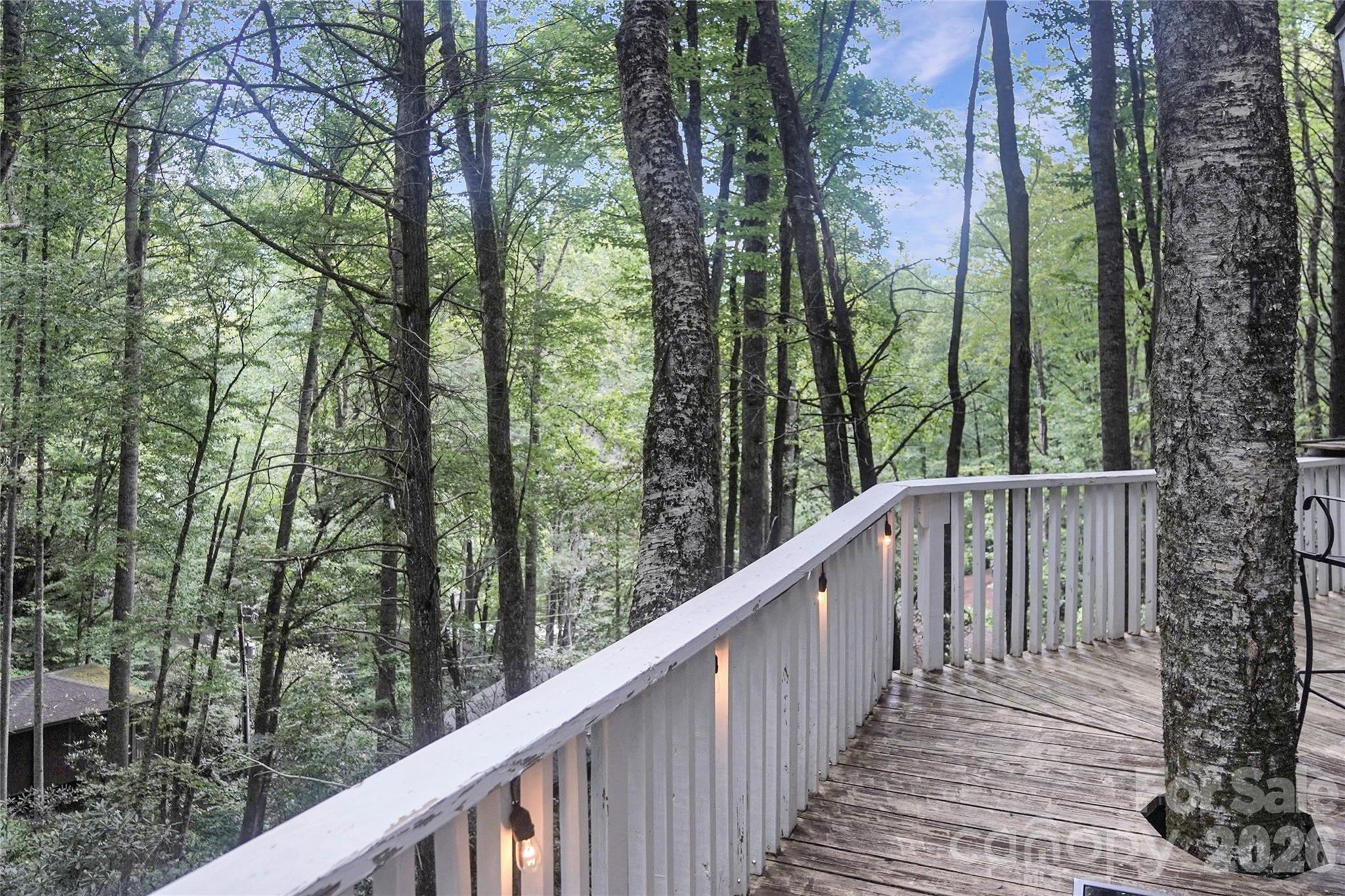560 Laurel Ridge Road — Banner Elk