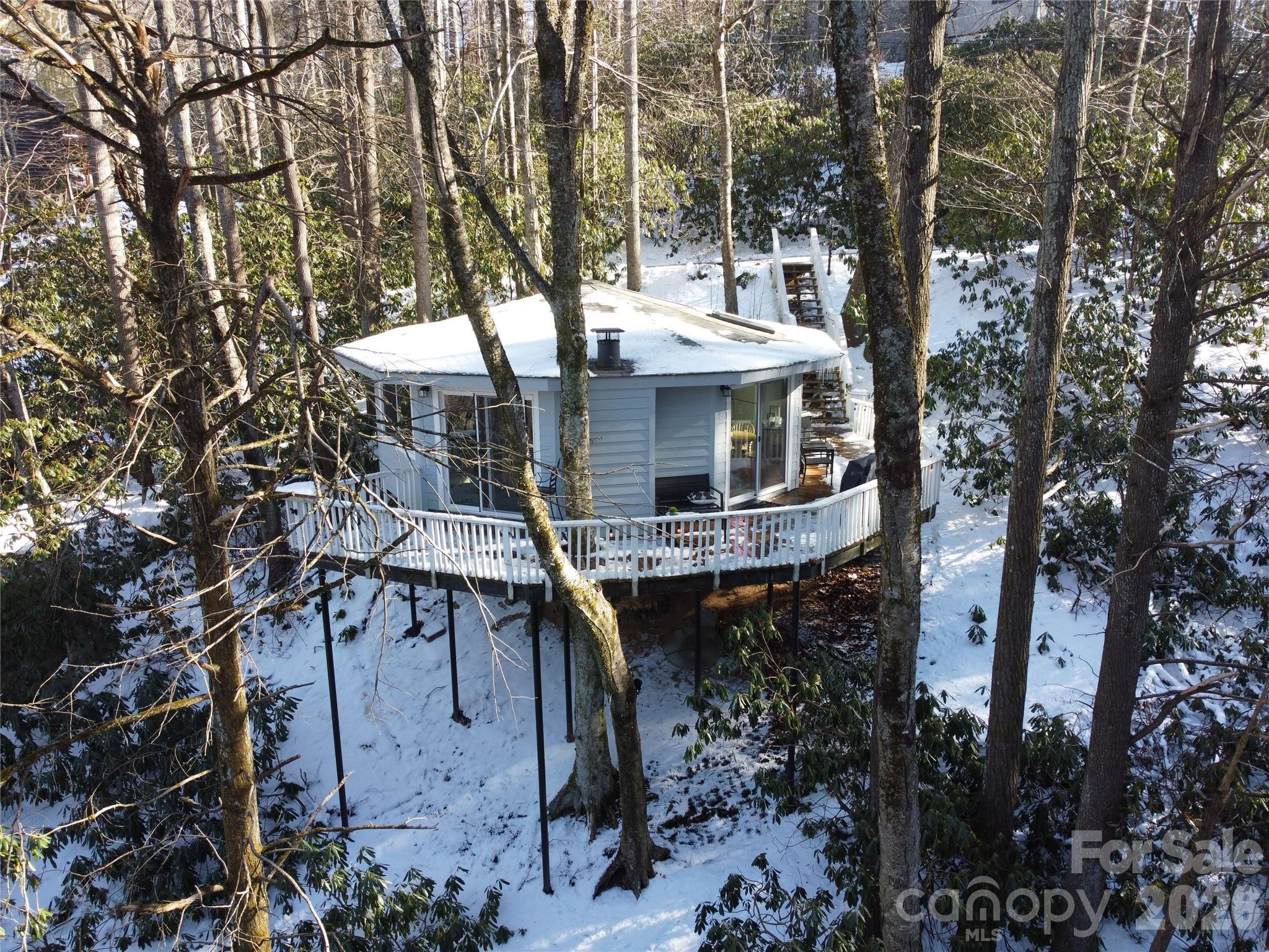 560 Laurel Ridge Road — Banner Elk