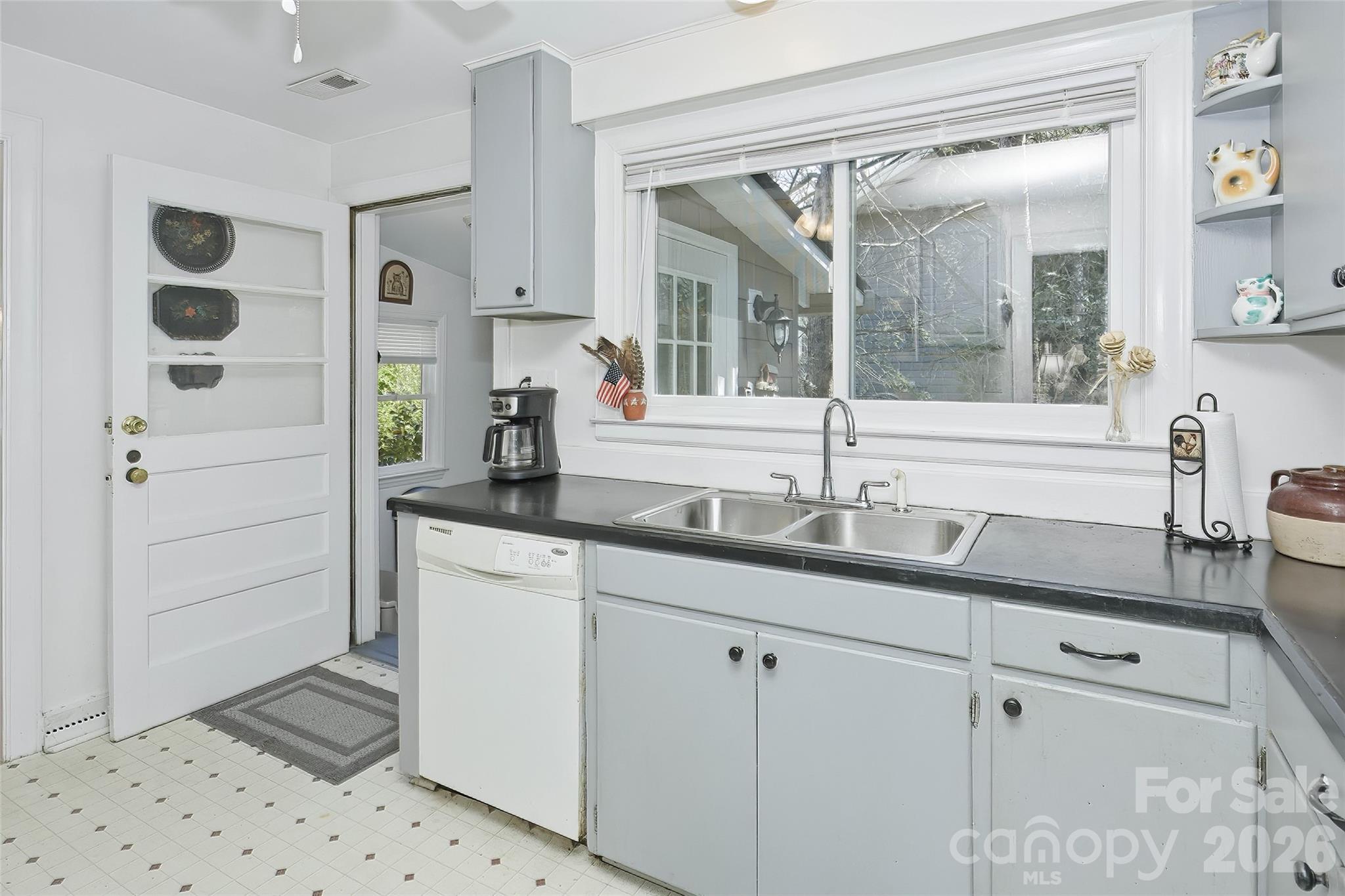 261 Forest Hill Drive — Asheville