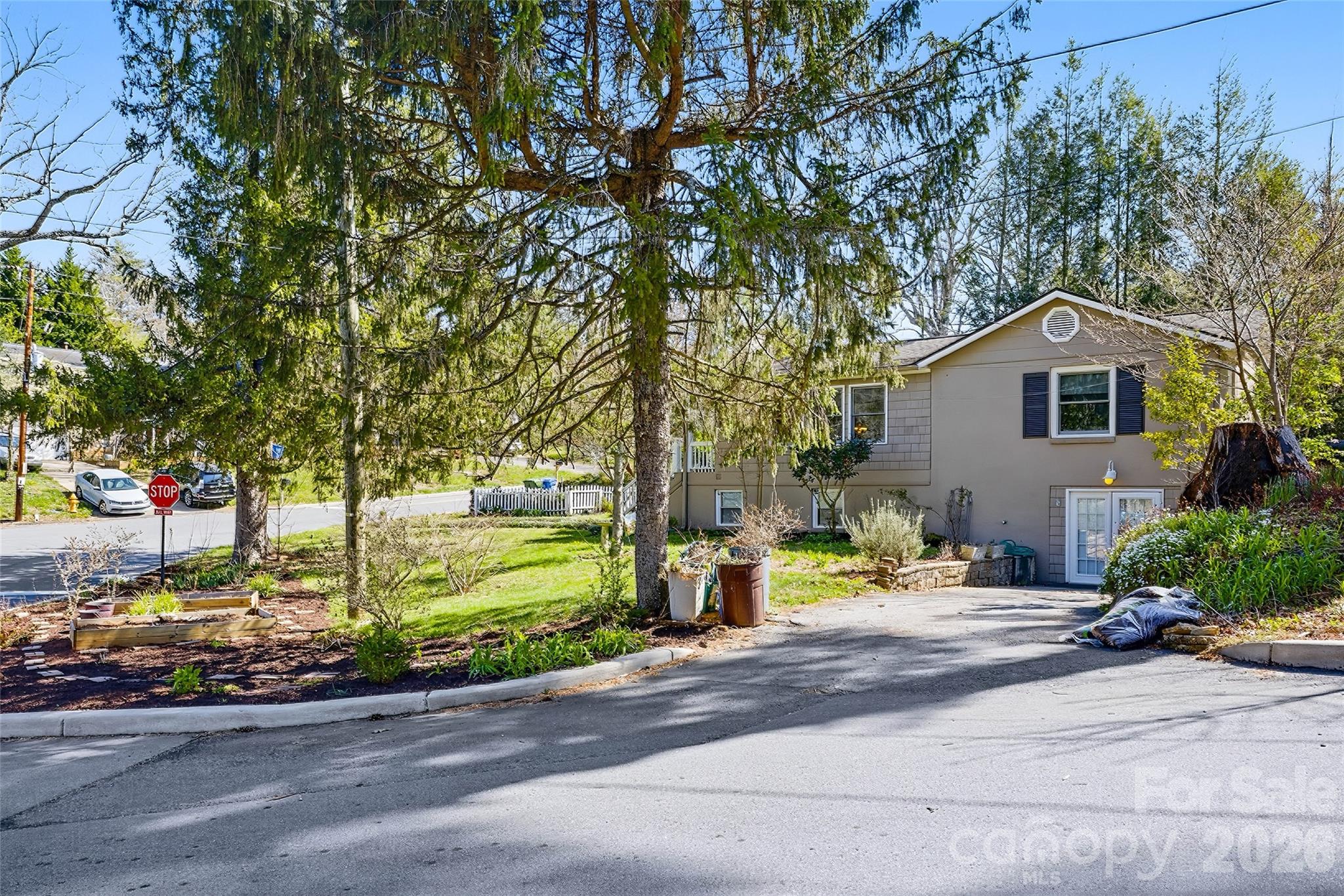261 Forest Hill Drive — Asheville