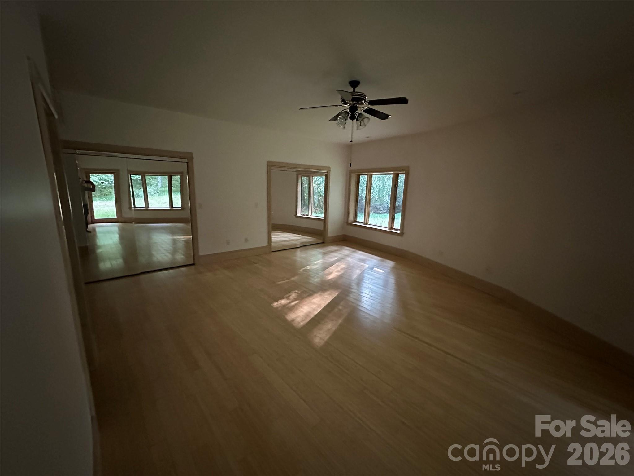 2905 Kanuga Road — Hendersonville