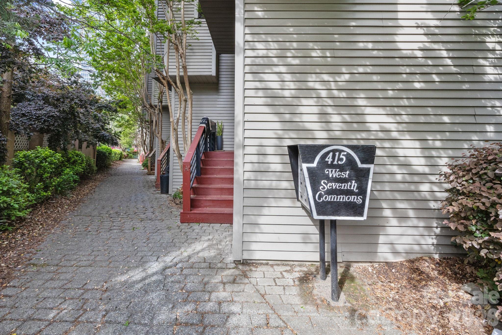 415 W 7th Street #H — Charlotte