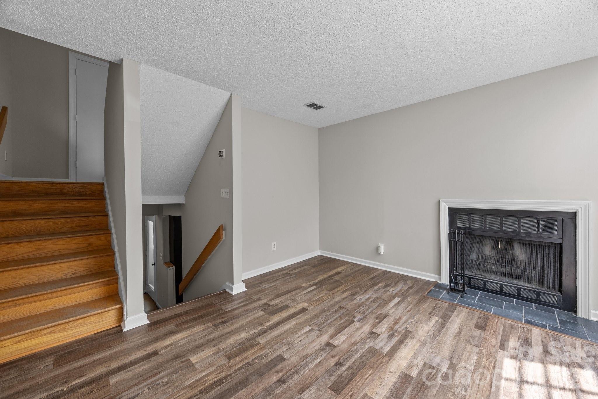 415 W 7th Street #H — Charlotte
