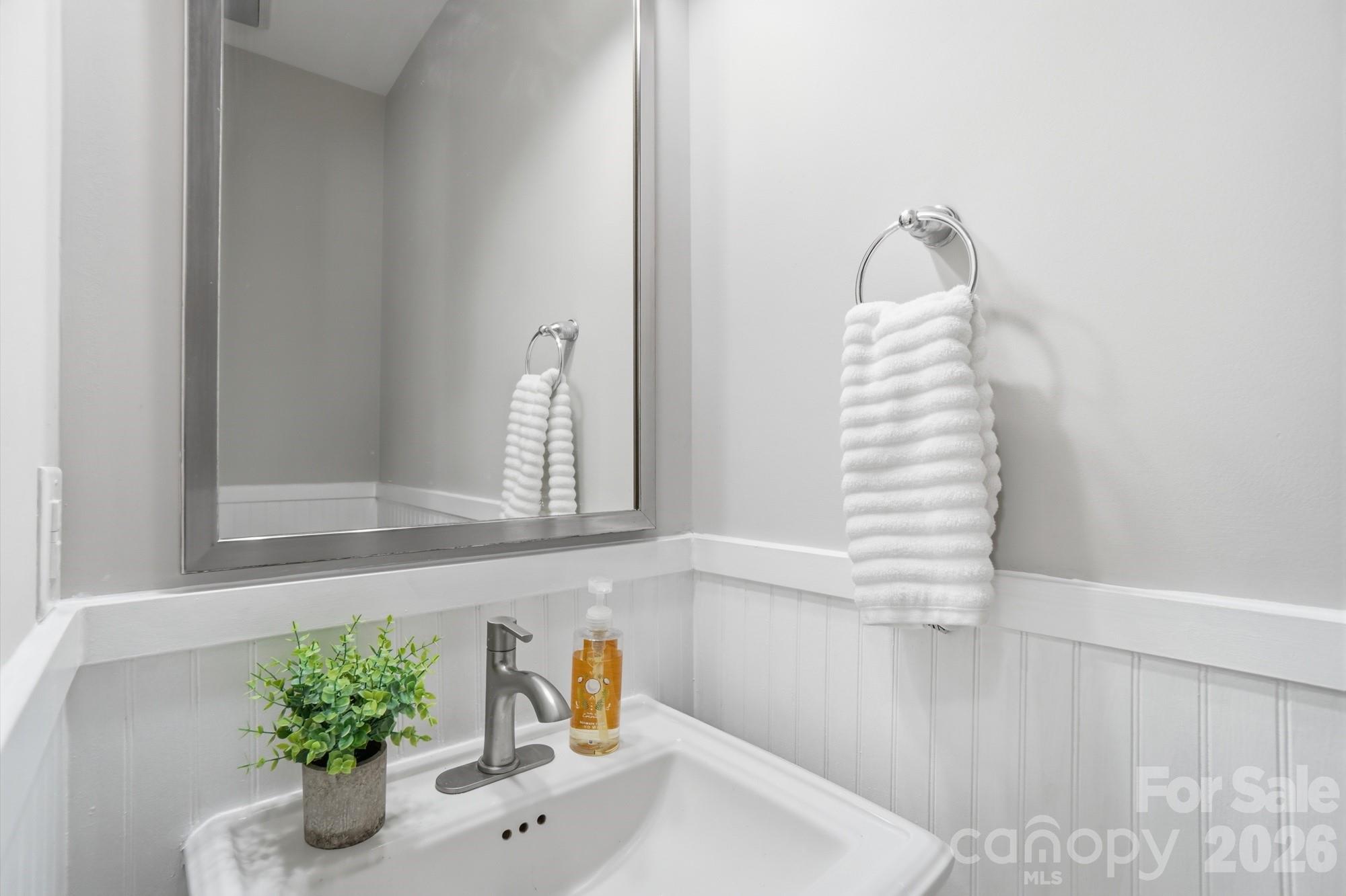 2153 Bluebell Way — Tega Cay