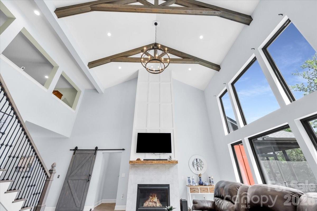 1194 99 Island Road — Blacksburg