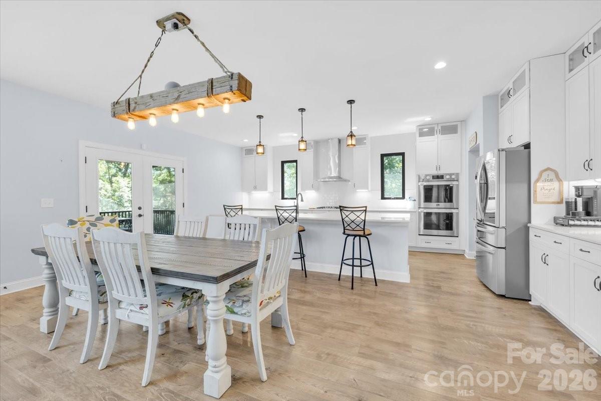 1194 99 Island Road — Blacksburg