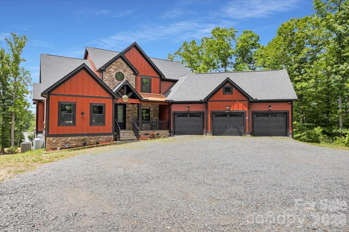1194 99 Island Road — Blacksburg