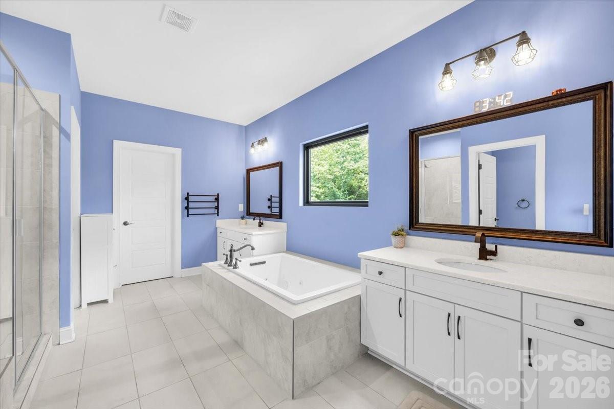 1194 99 Island Road — Blacksburg