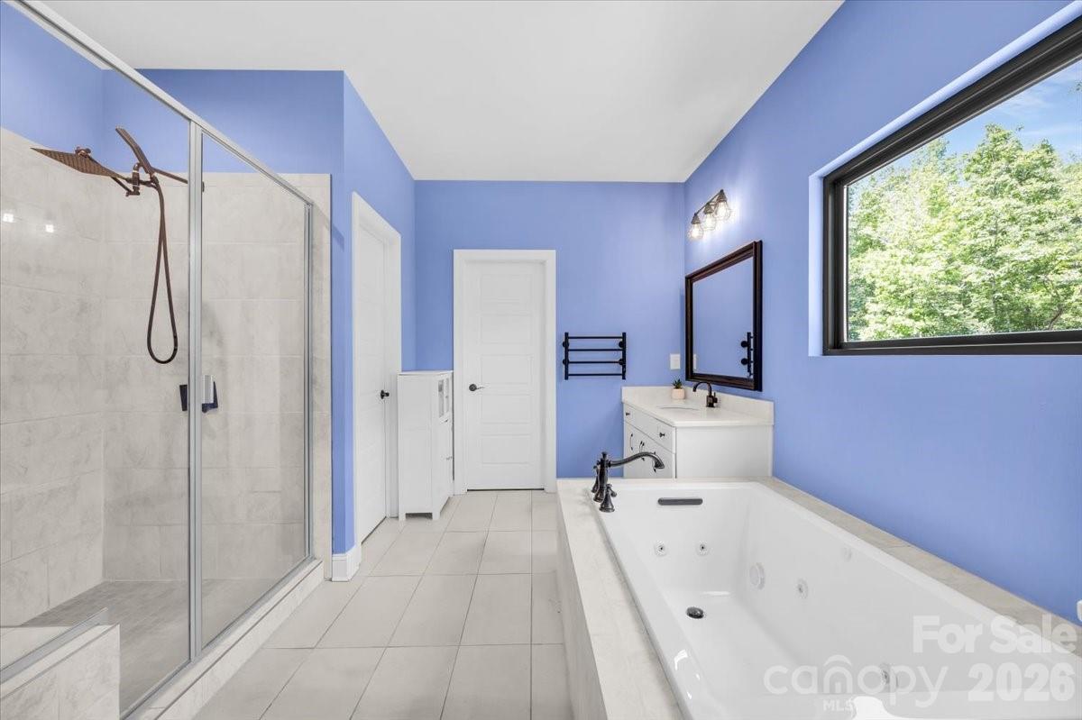 1194 99 Island Road — Blacksburg