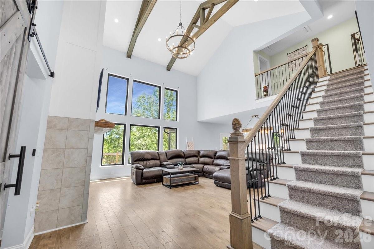 1194 99 Island Road — Blacksburg
