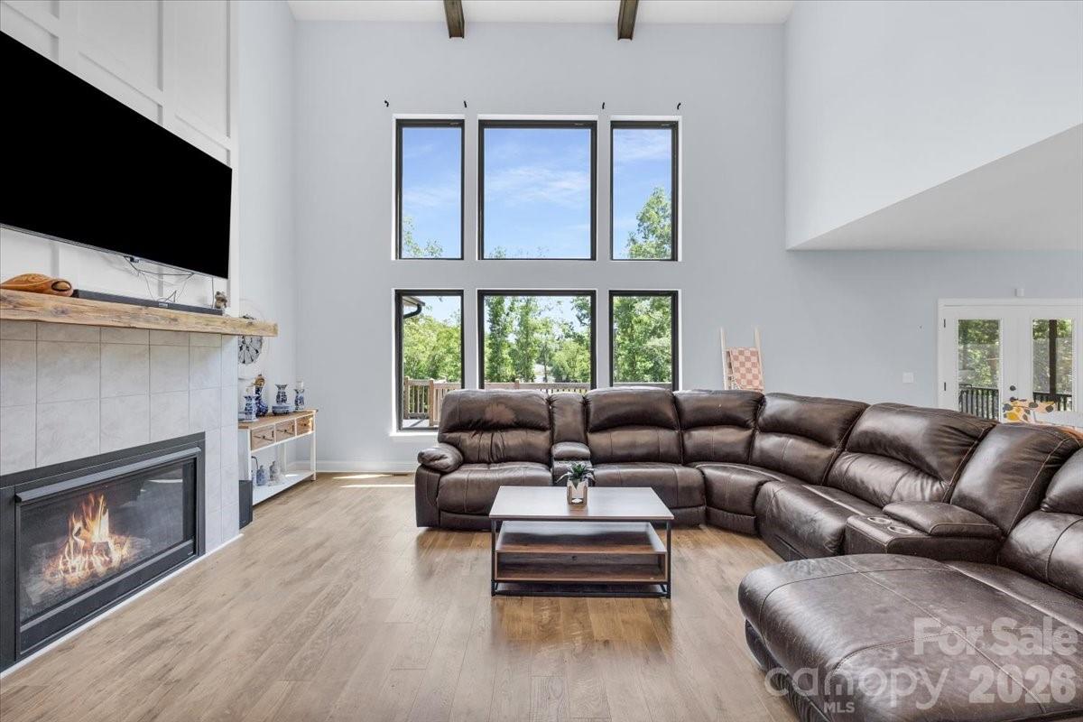 1194 99 Island Road — Blacksburg