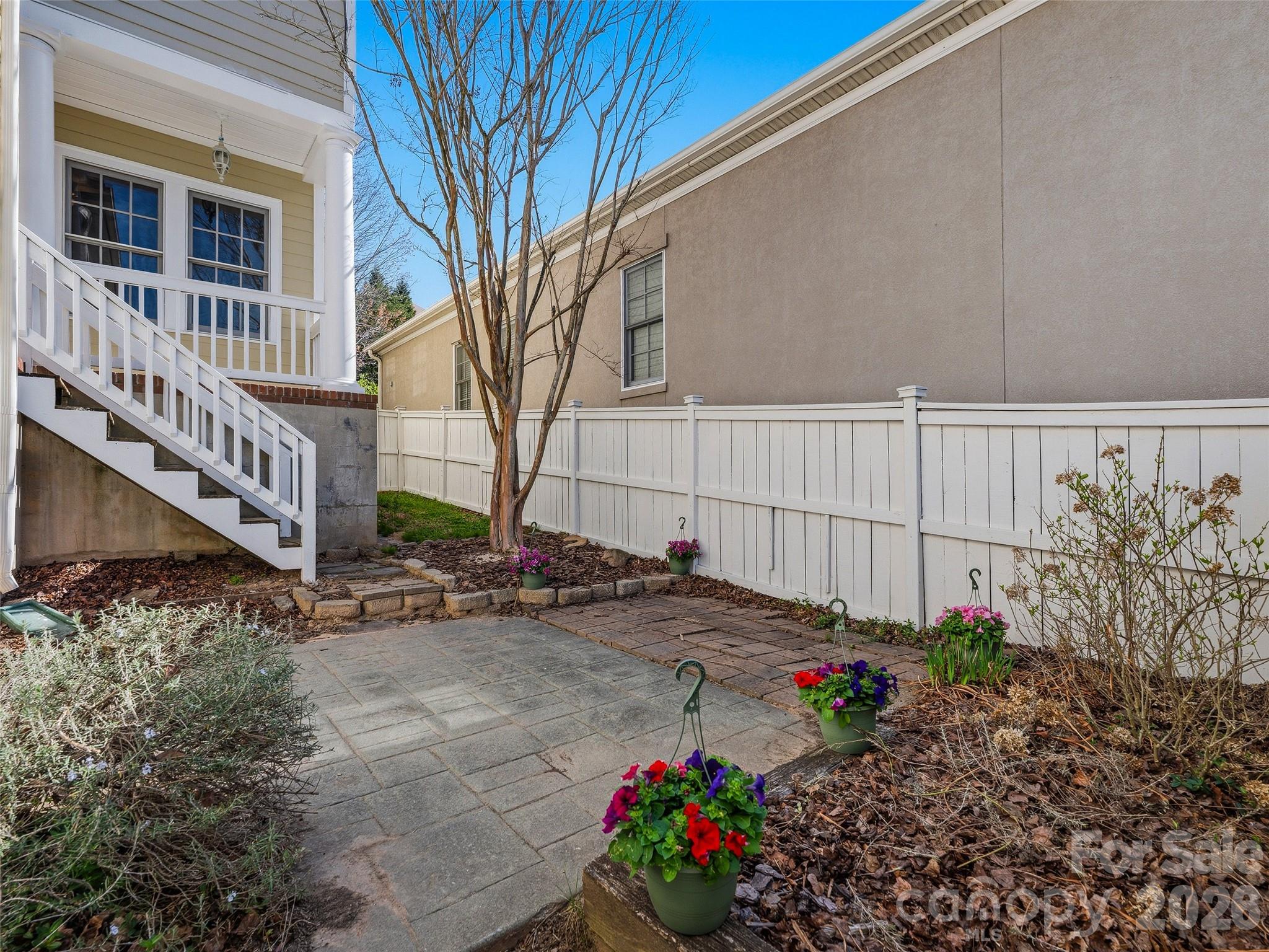 101 White Ash Drive E — Asheville