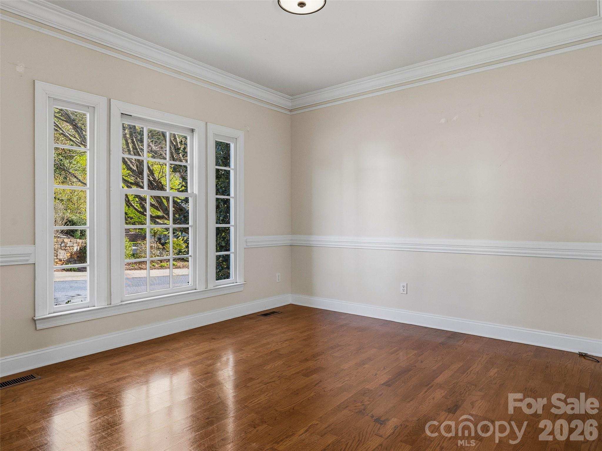 101 White Ash Drive E — Asheville
