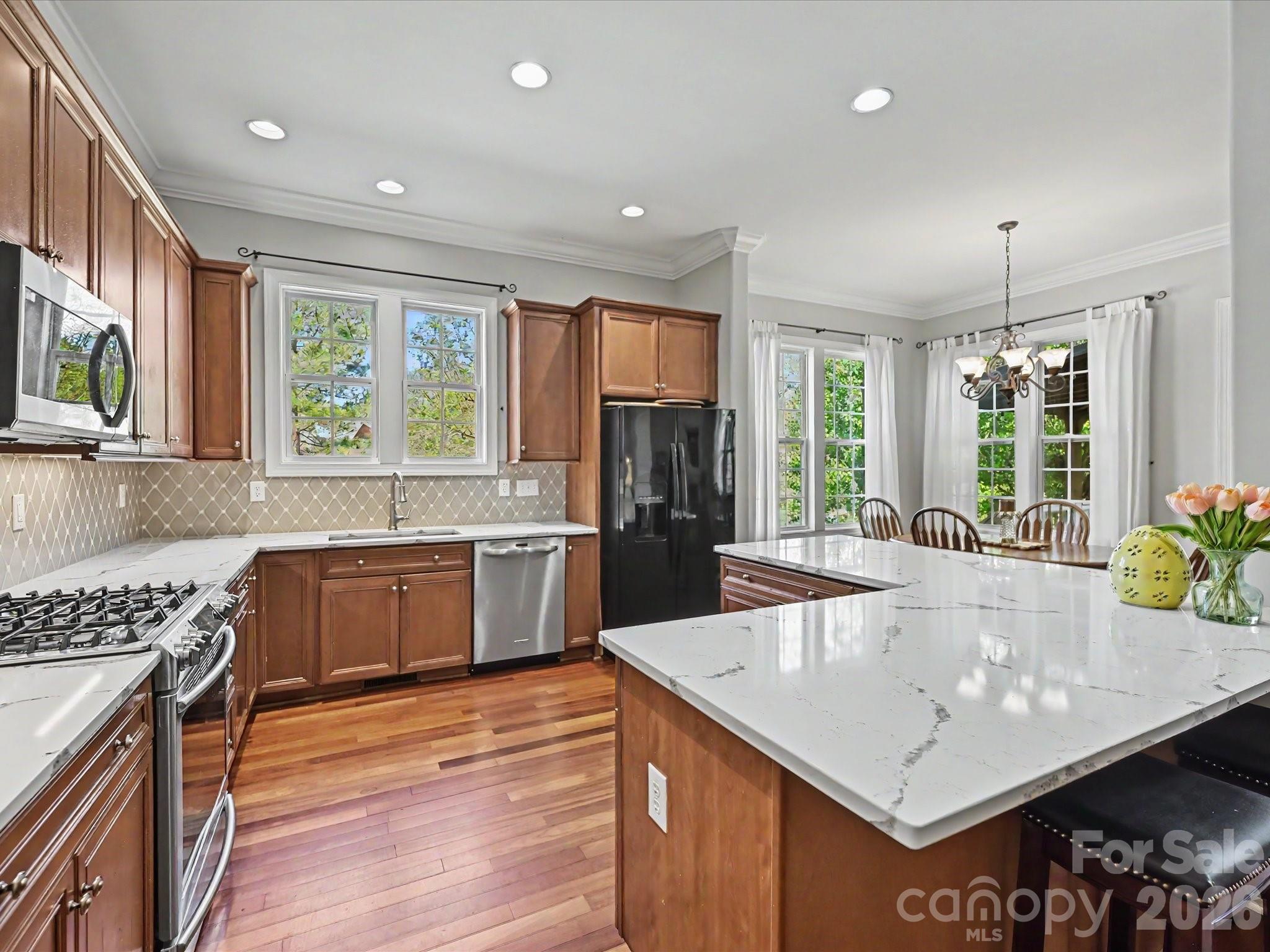 4221 Barons Court — Harrisburg