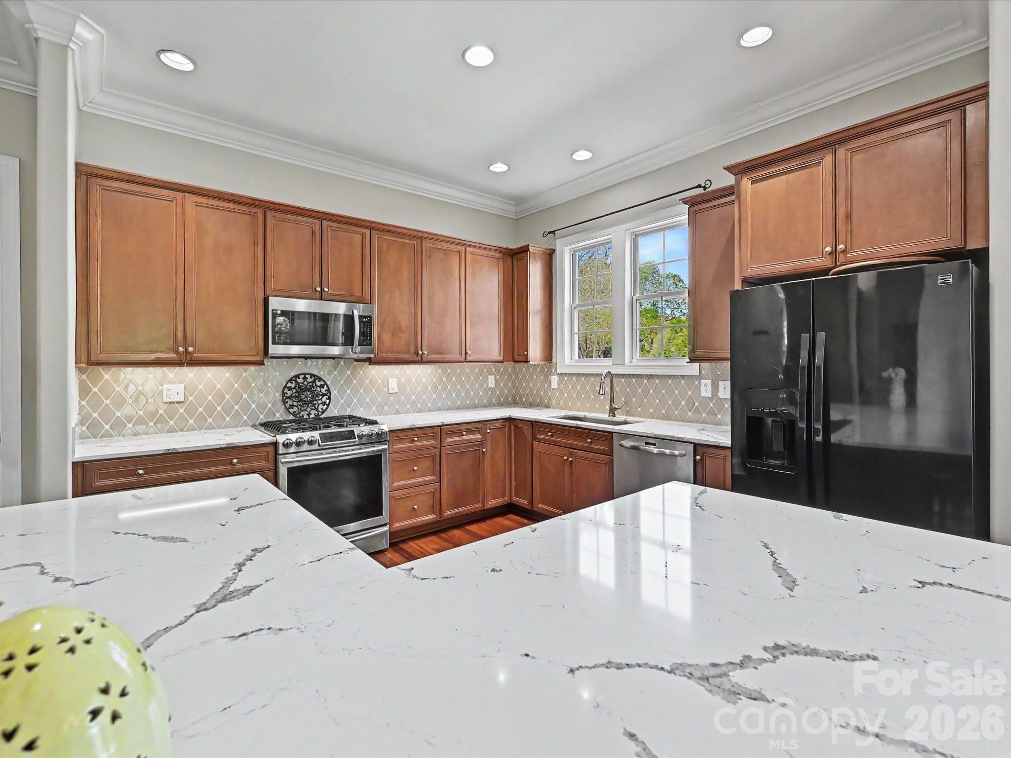 4221 Barons Court — Harrisburg