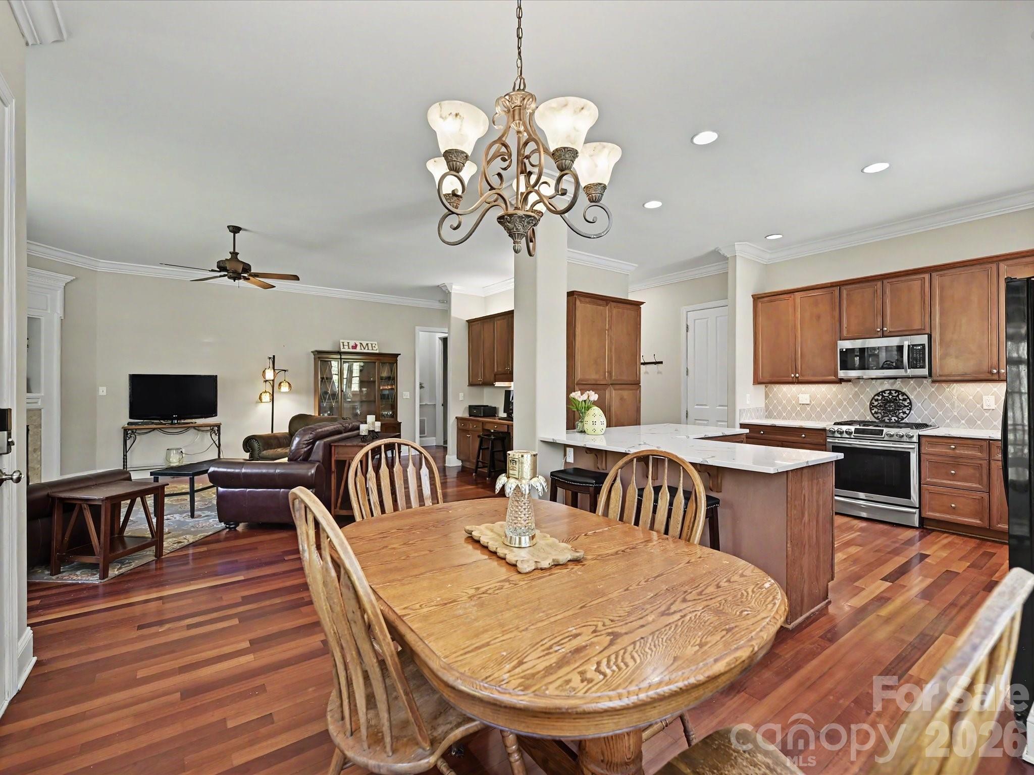 4221 Barons Court — Harrisburg