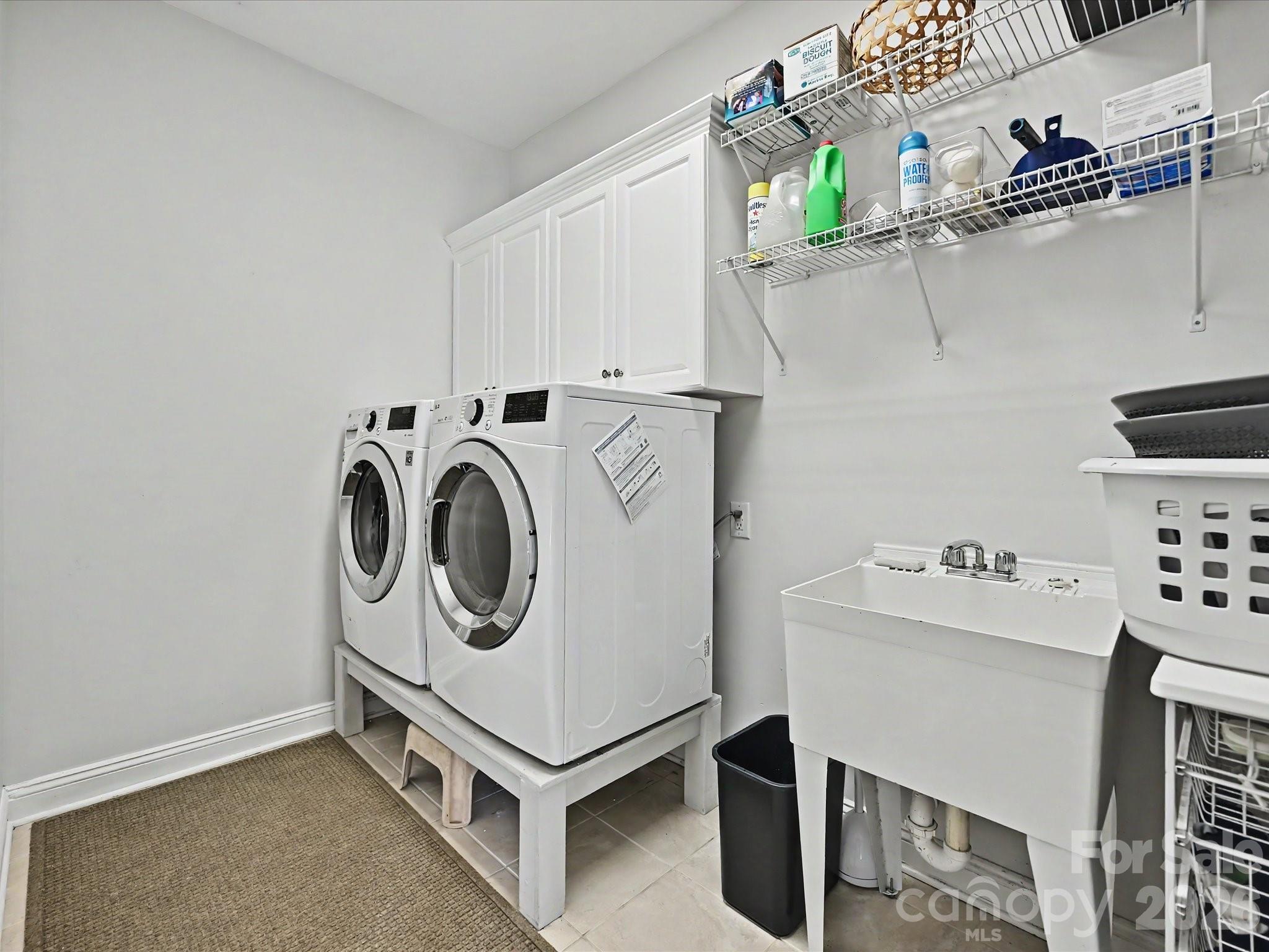 4221 Barons Court — Harrisburg