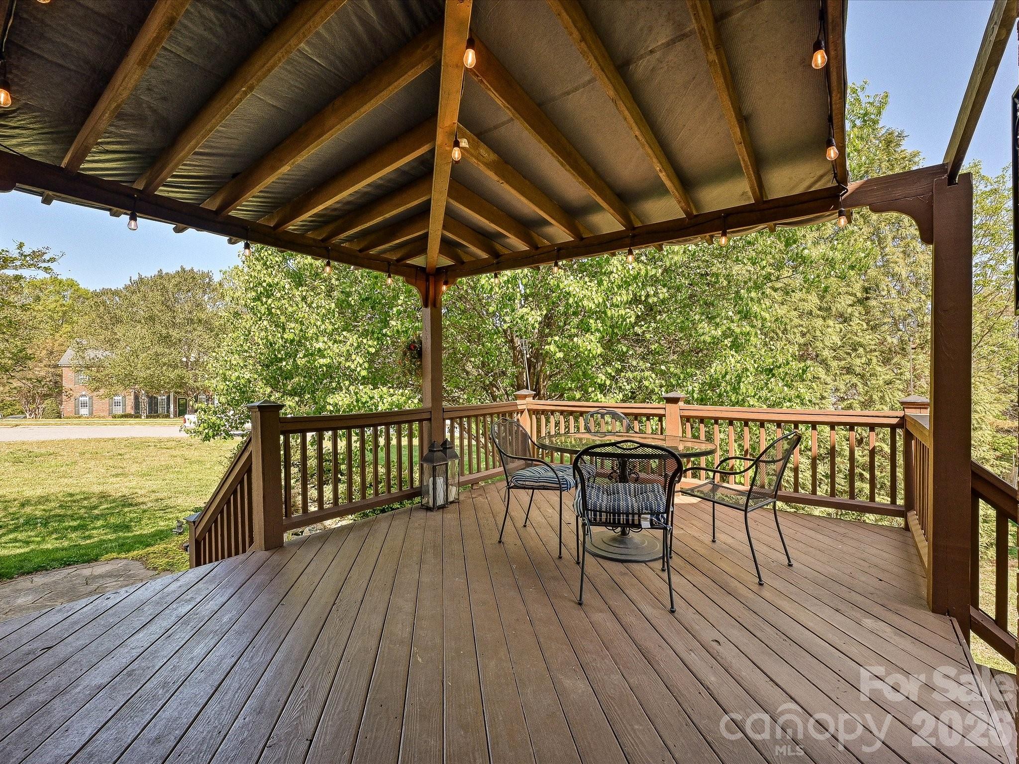 4221 Barons Court — Harrisburg