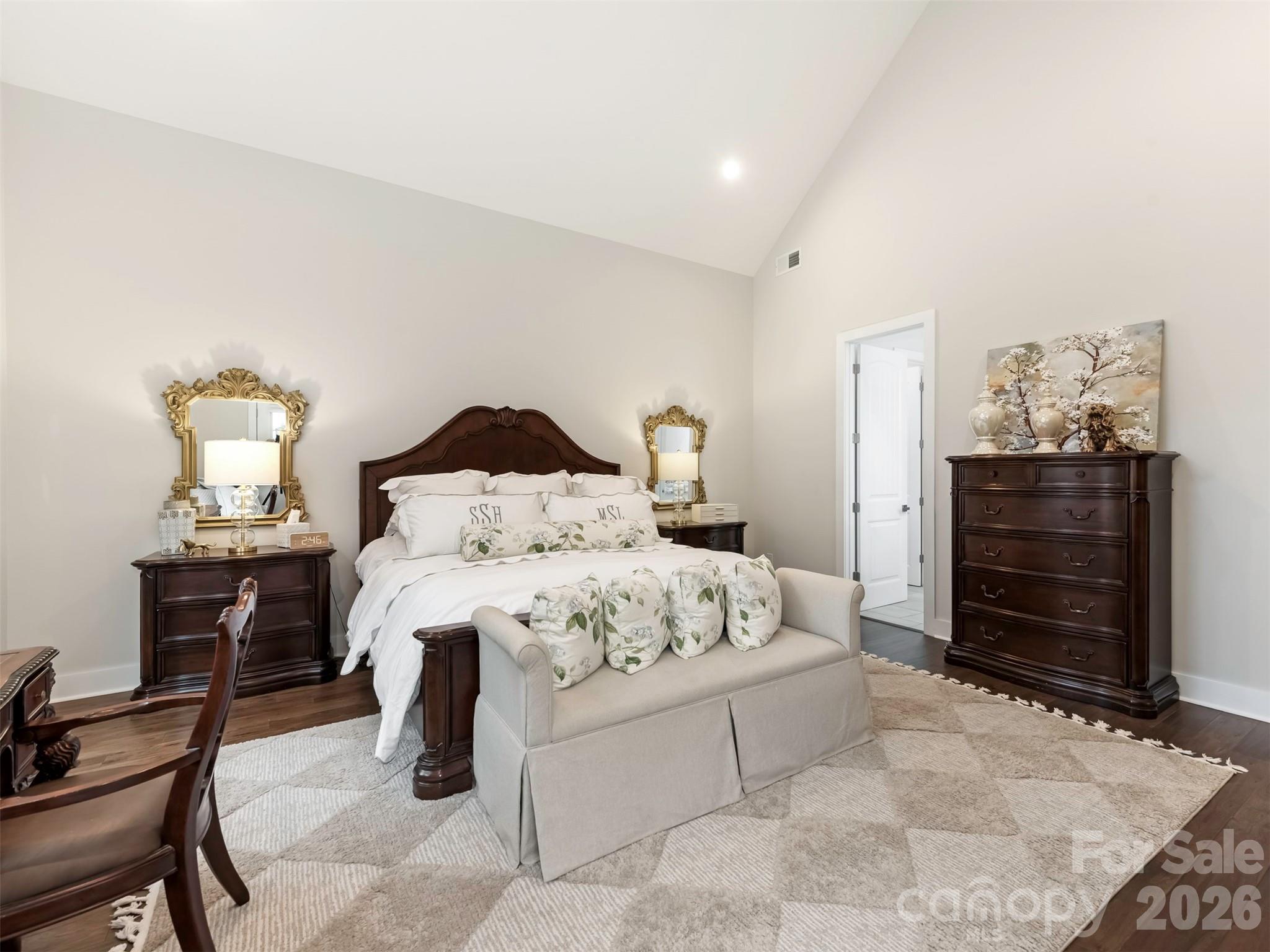 3000 Applewood Point Lane — Belmont