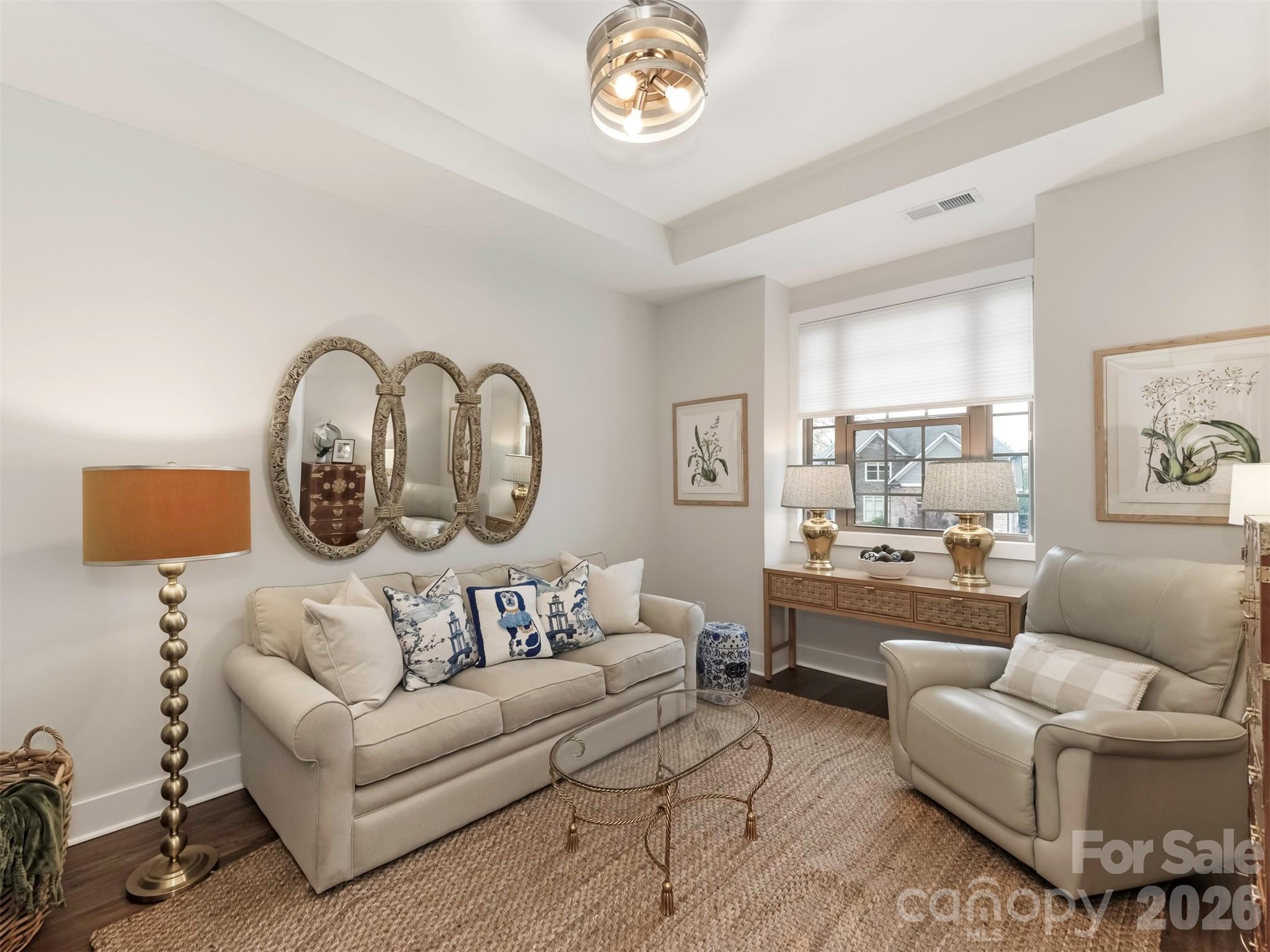 3000 Applewood Point Lane — Belmont