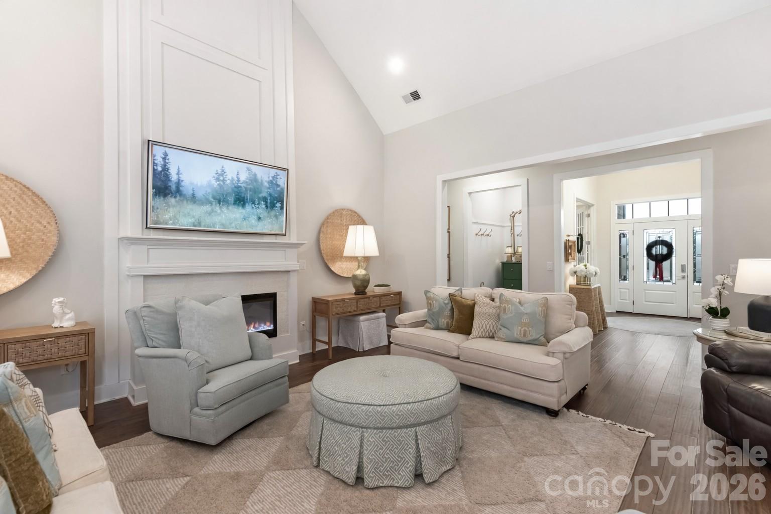 3000 Applewood Point Lane — Belmont