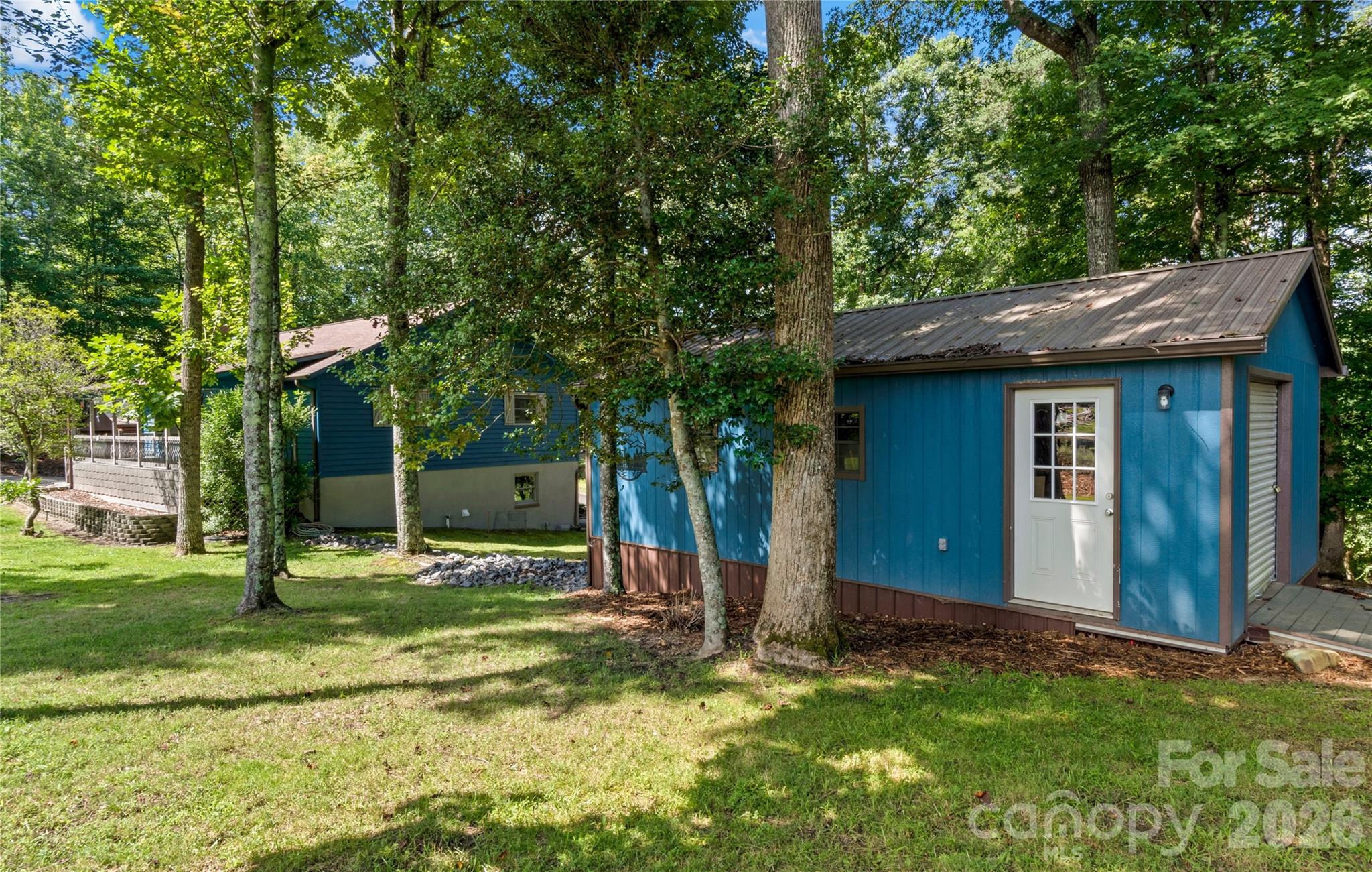 1502 Greenstreet Drive — Traphill