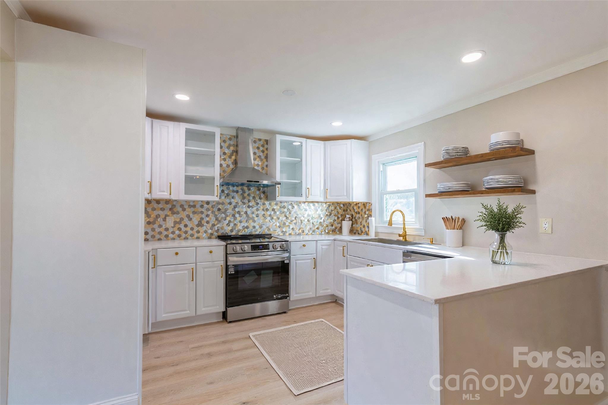 8000 Chapman Street — Charlotte