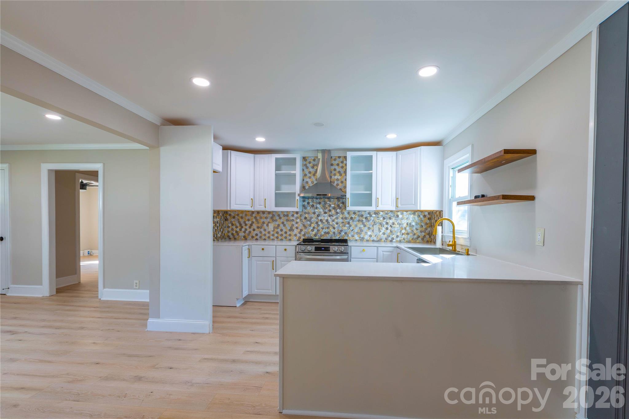 8000 Chapman Street — Charlotte